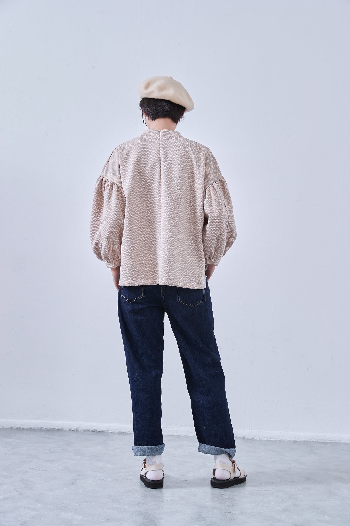 KNNT357・ボリュームパフスリーブ・長袖カットソージャガード素材・秋冬トップス