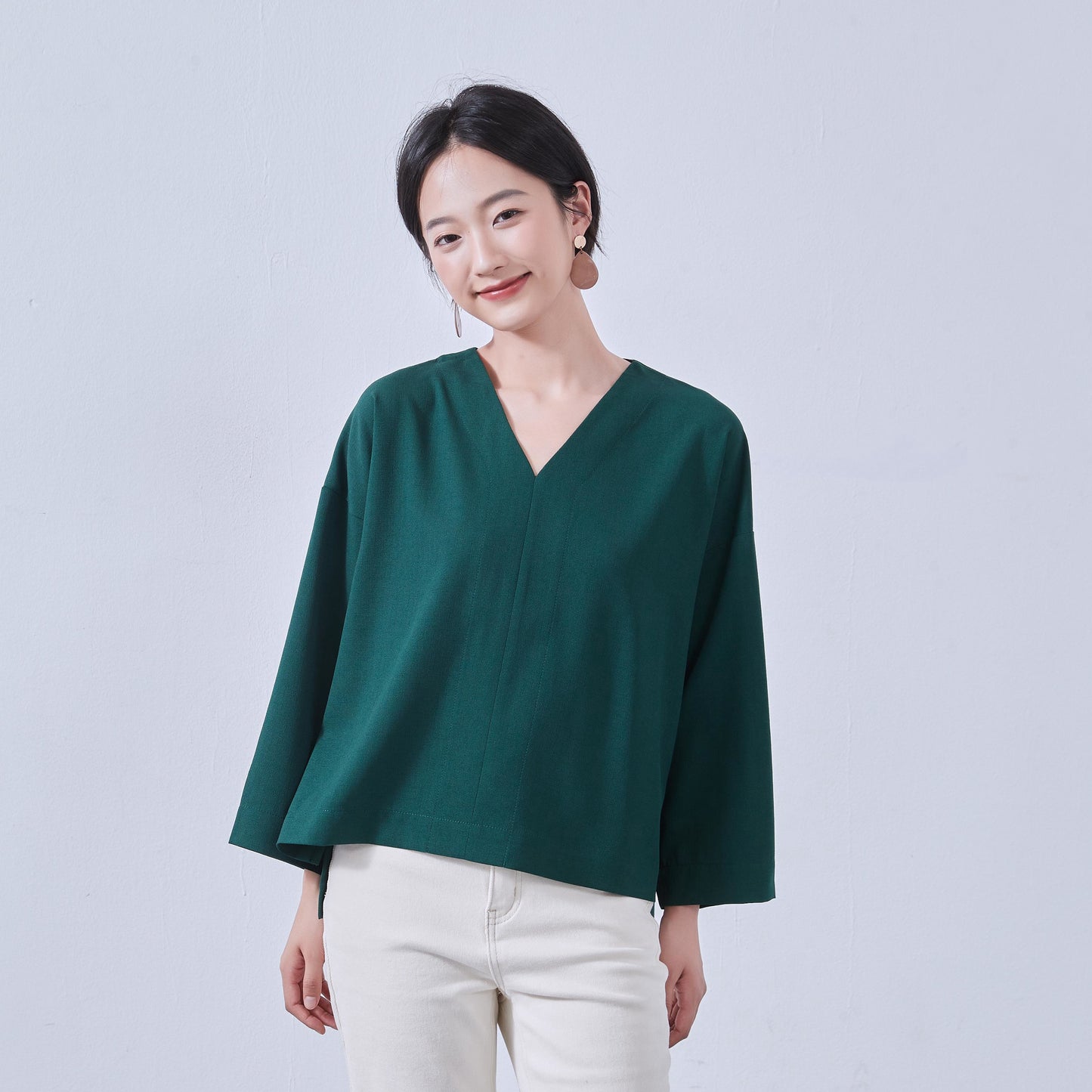 KNNT363・Vネック・センターシーム・長袖ミニマル・シンプルトップ・Clean Style・秋冬プルオーバー