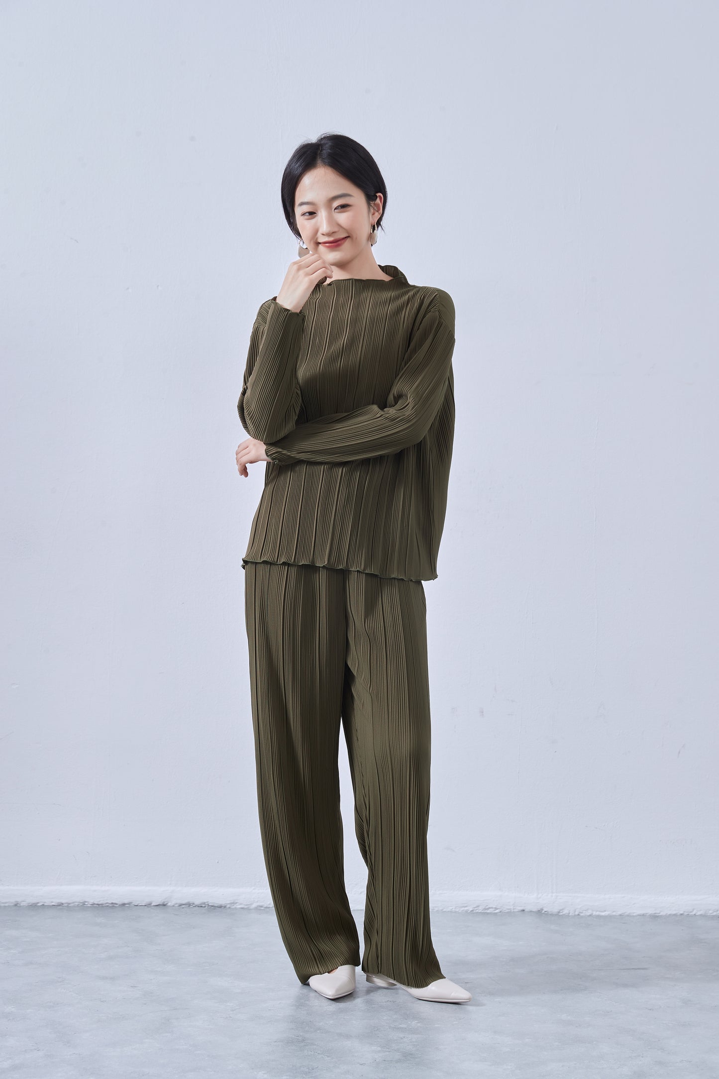KNNP365・プリーツ加工・カットソーワイドパンツ・セットアップ商品・アップサイクル・イージーパンツ