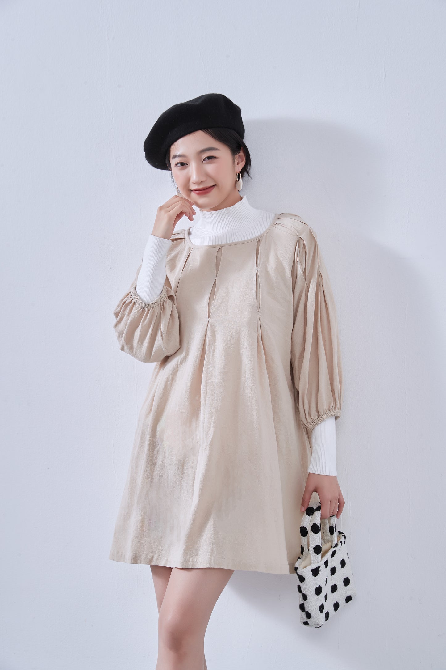 KNNO358・綿100%・チュニック・タックステッチ入り・Aライン・長袖ワンピース