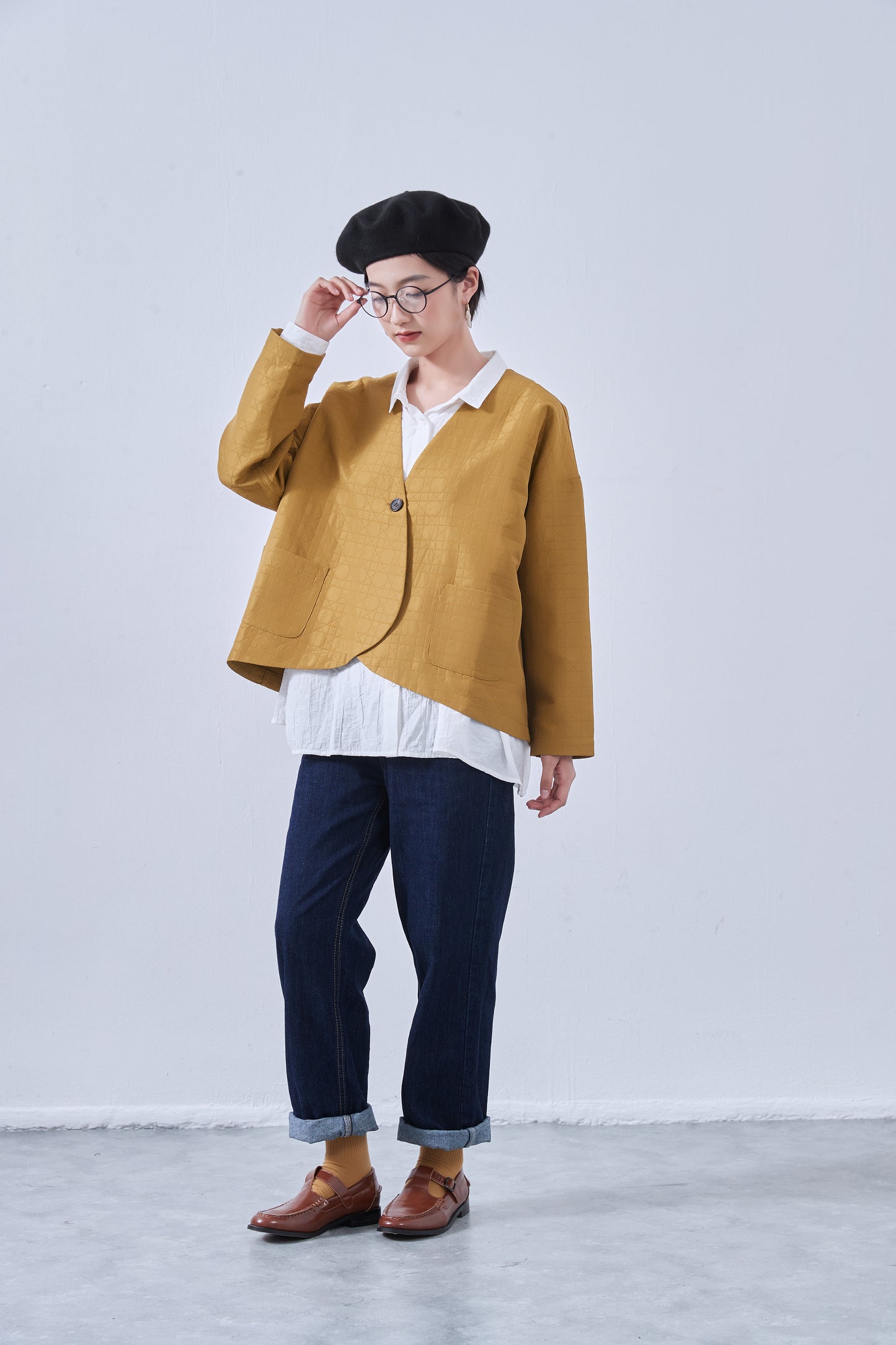 KNNJ355・ラウンドヘム・ノーカラー・キルティング風ジャケット・春秋長袖アウター