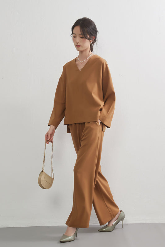 KNGT612・Vネックブラウス&ワイドパンツセットアップ|シワになりにくい上品リラックスコーデ