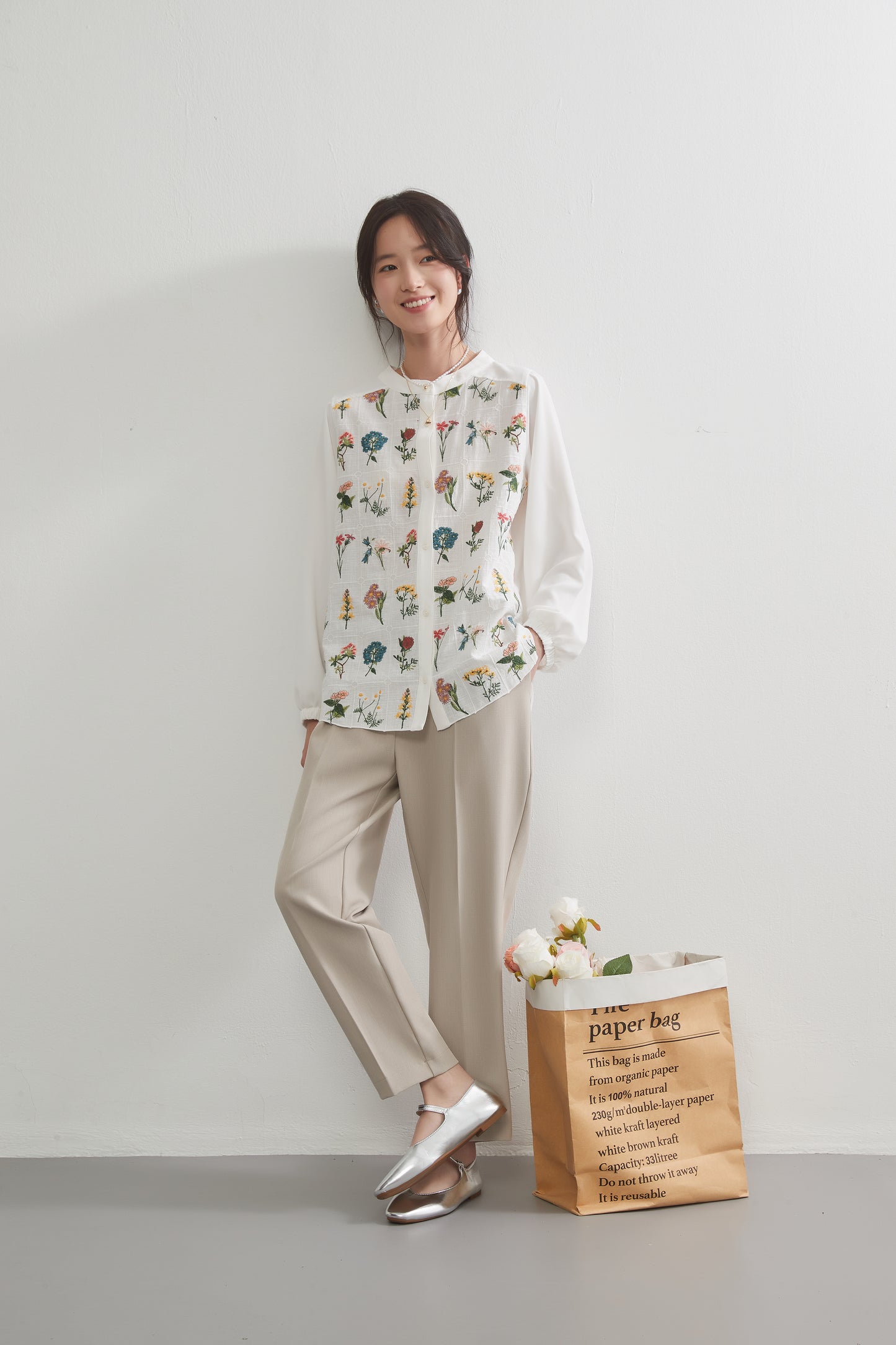 KNGC601-フローラルガーデン花柄刺繍長袖ブラウス
