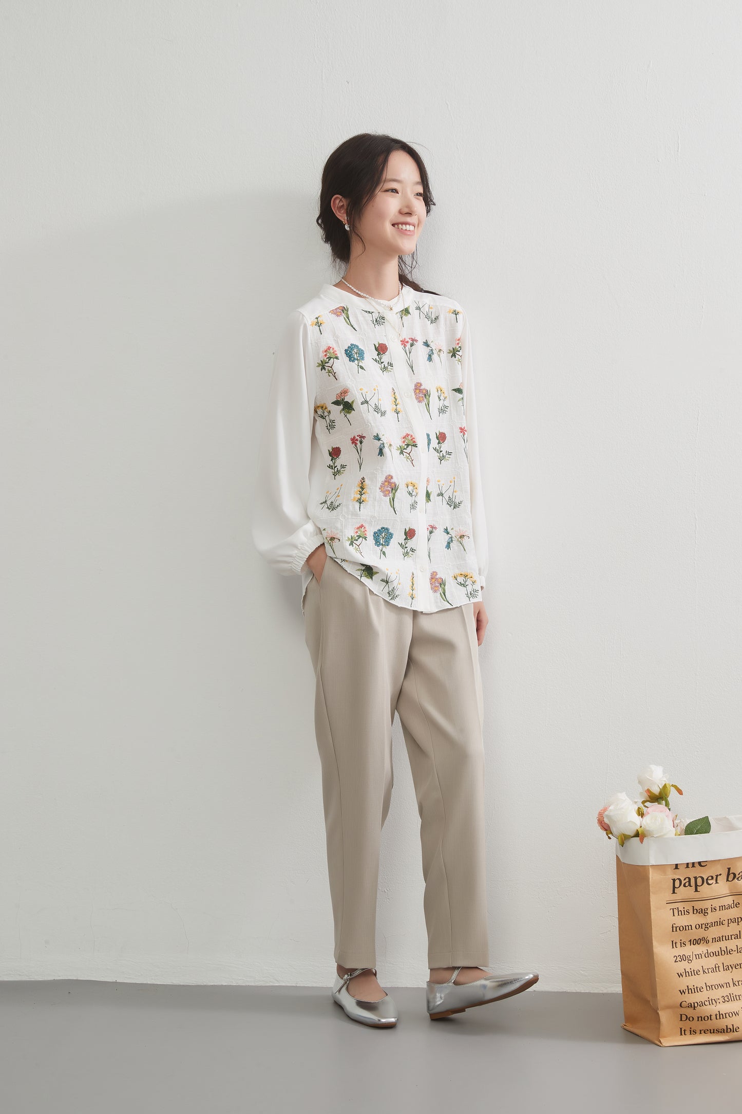 KNGC601-フローラルガーデン花柄刺繍長袖ブラウス