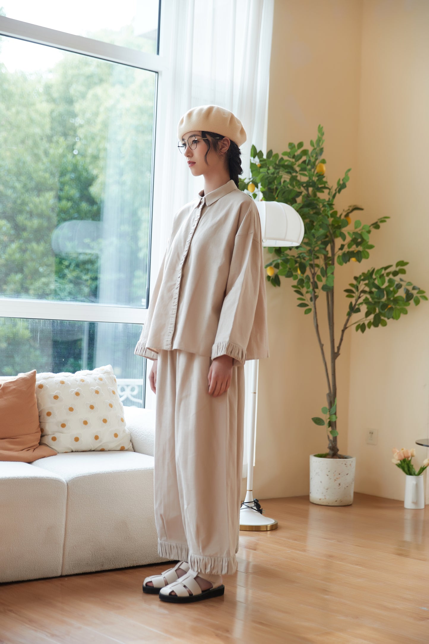 KNSP347-BEIGE 裾ギャザーリネン綿ワイドパンツセットアップ商品
