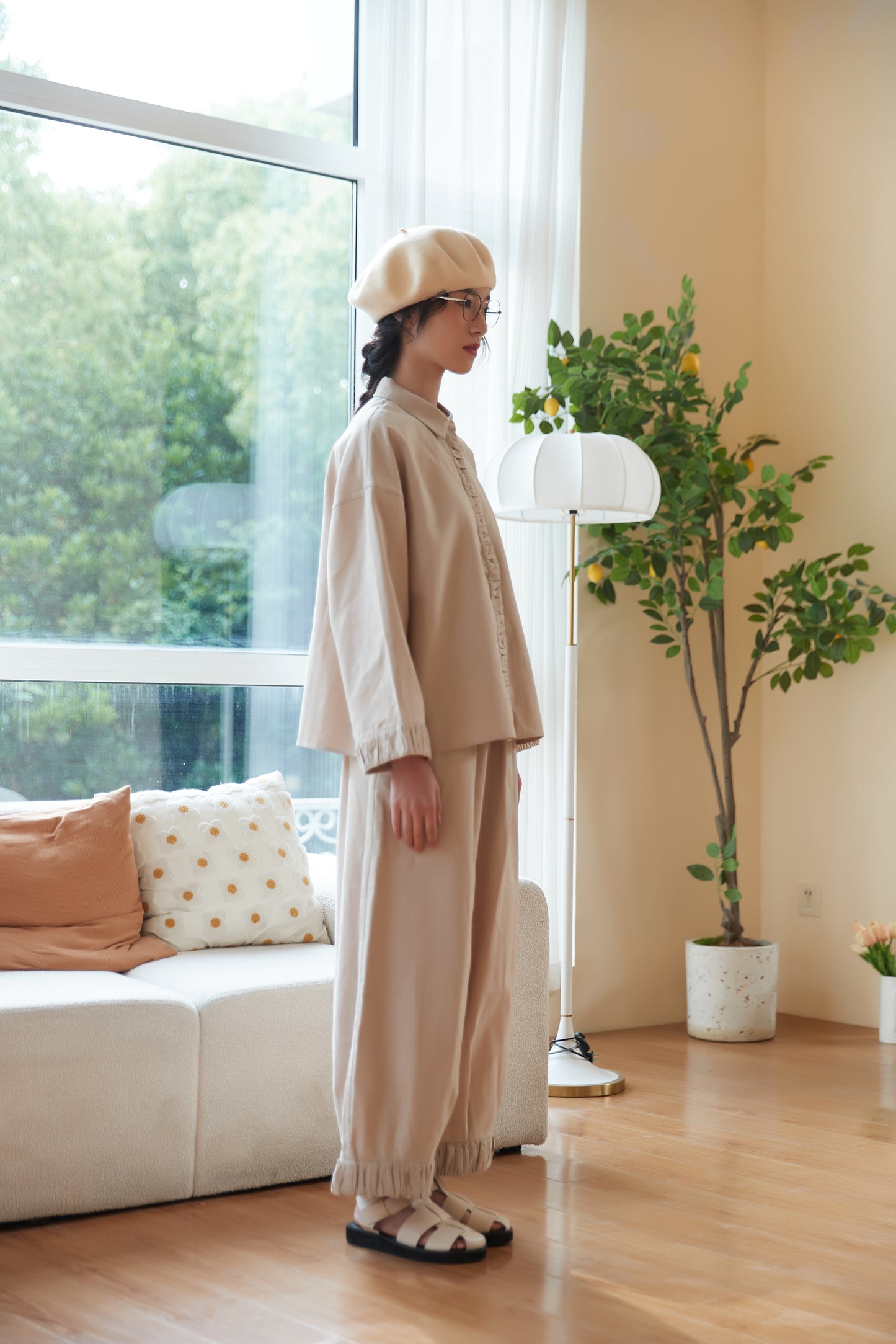 KNSP347-BEIGE 裾ギャザーリネン綿ワイドパンツセットアップ商品