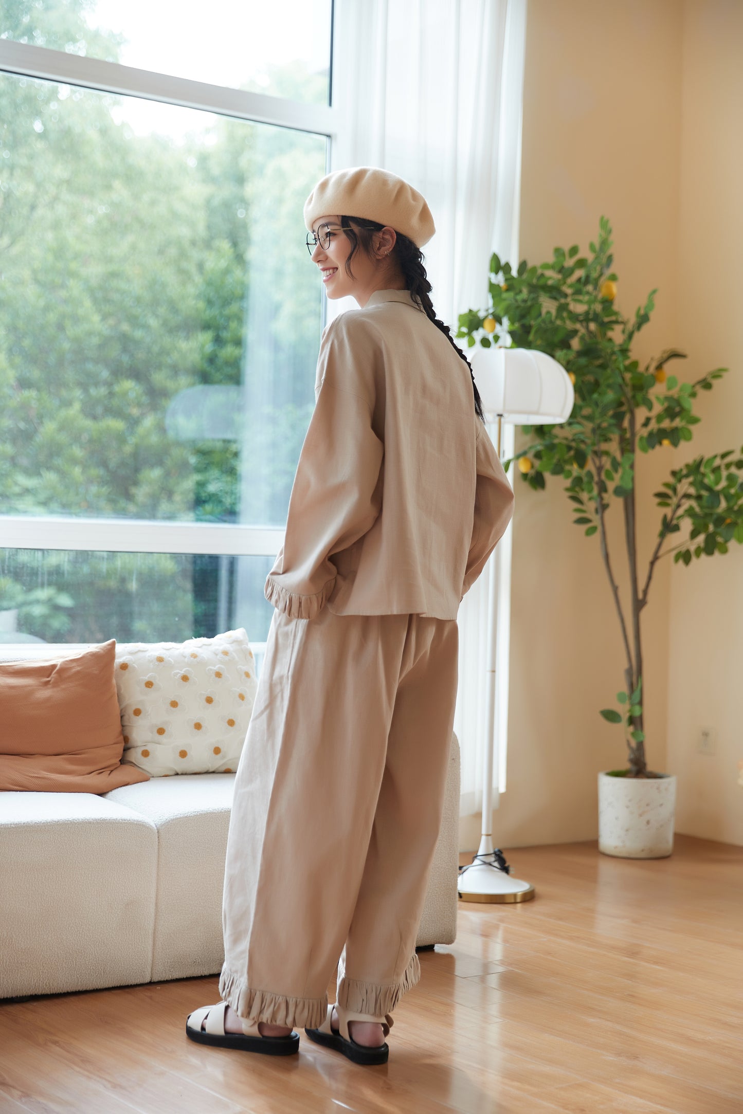 KNSP347-BEIGE 裾ギャザーリネン綿ワイドパンツセットアップ商品