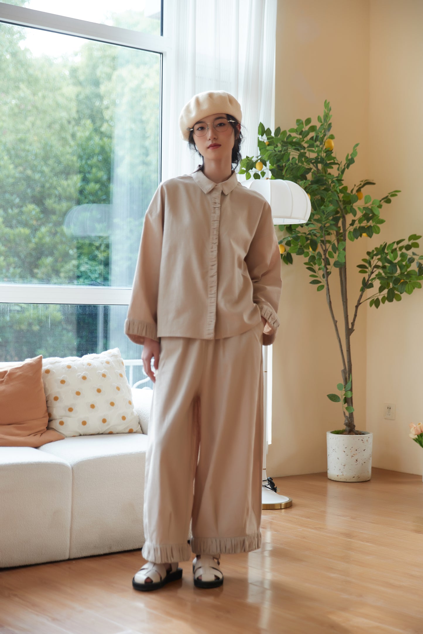 KNSP347-BEIGE 裾ギャザーリネン綿ワイドパンツセットアップ商品