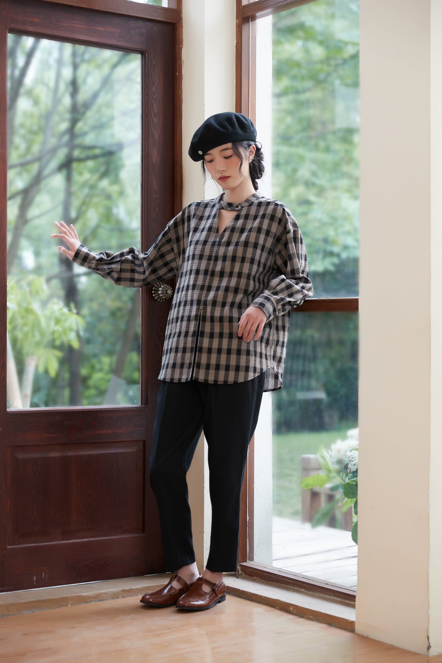 KNST344-BLACK チョーカーネックセンタースリットチェック長袖ブラウス