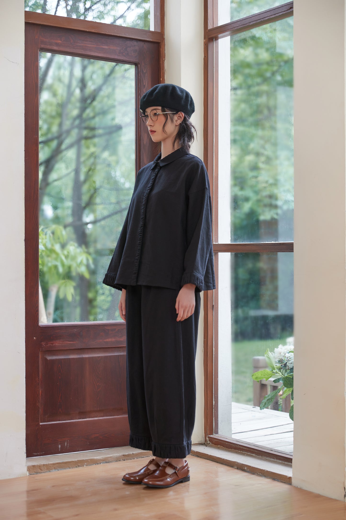 KNSP347-BLACK 裾ギャザーリネン綿ワイドパンツセットアップ商品