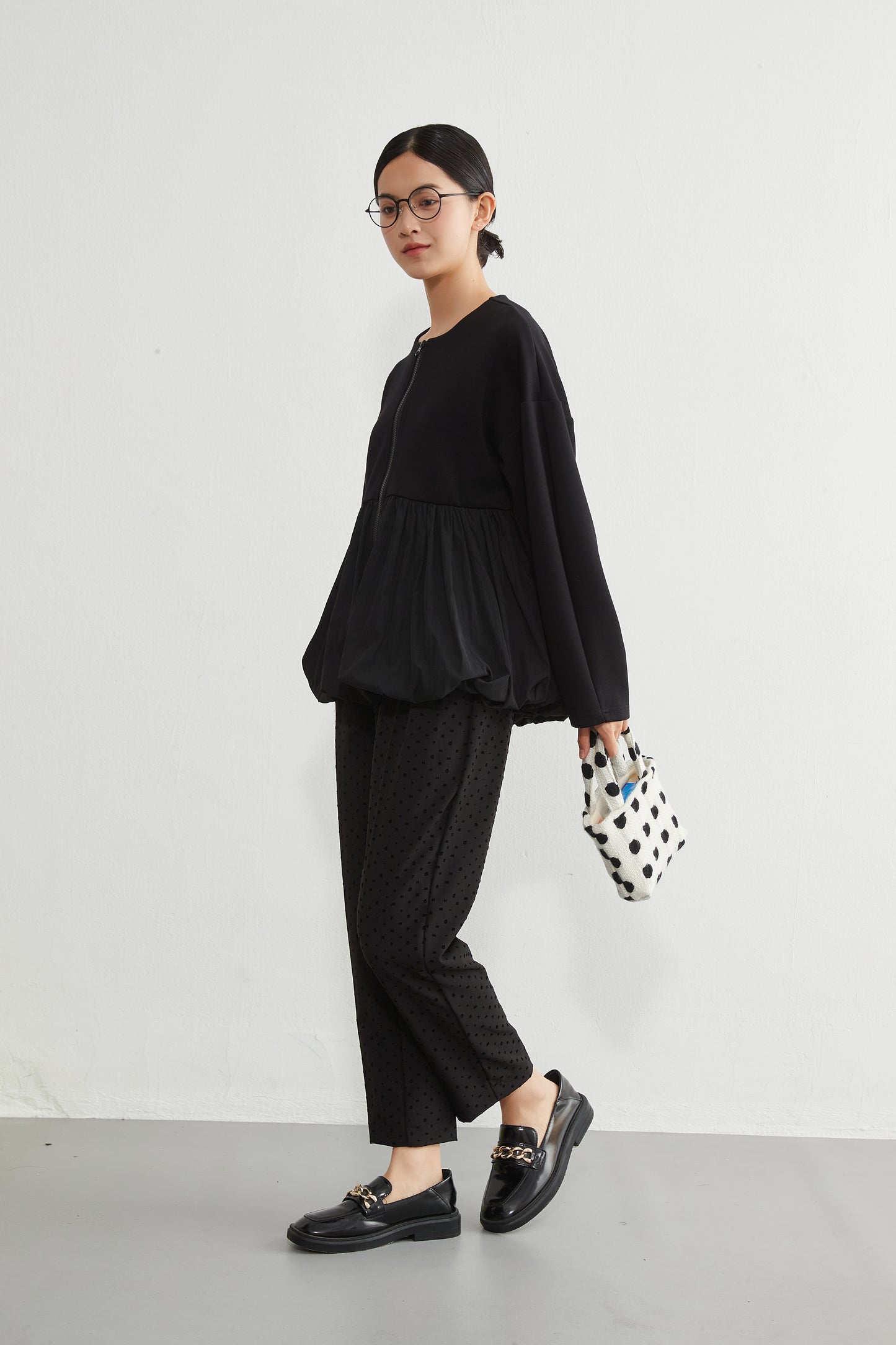 KNR641・異素材切替 バルーンヘムジップブルゾン 立体スリーブ レディースアウター