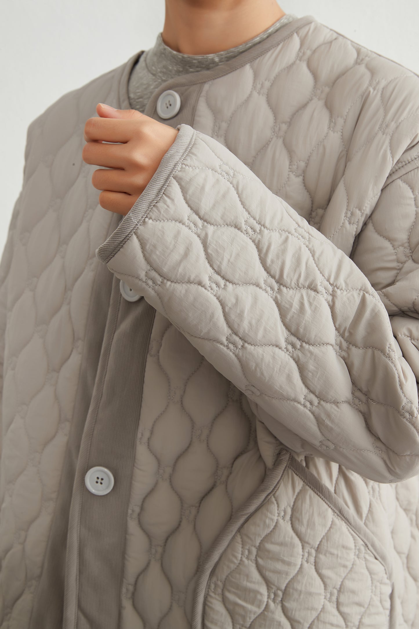 KNR649・ミニキノコ柄両面キルティング・ラウンドネック長袖中綿ジャケット