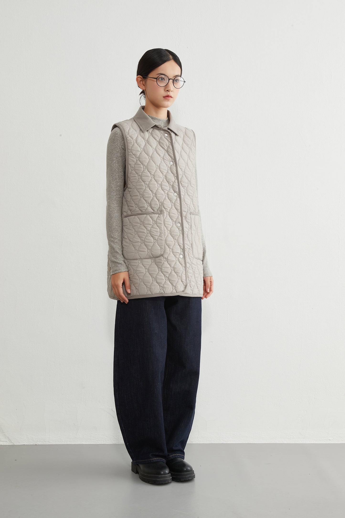 KNR650・ミニキノコ柄両面キルティング・衿付き中綿ロングベスト