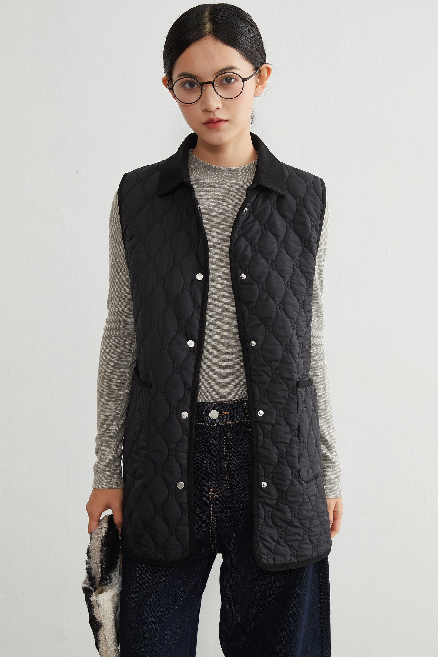 KNR650・ミニキノコ柄両面キルティング・衿付き中綿ロングベスト