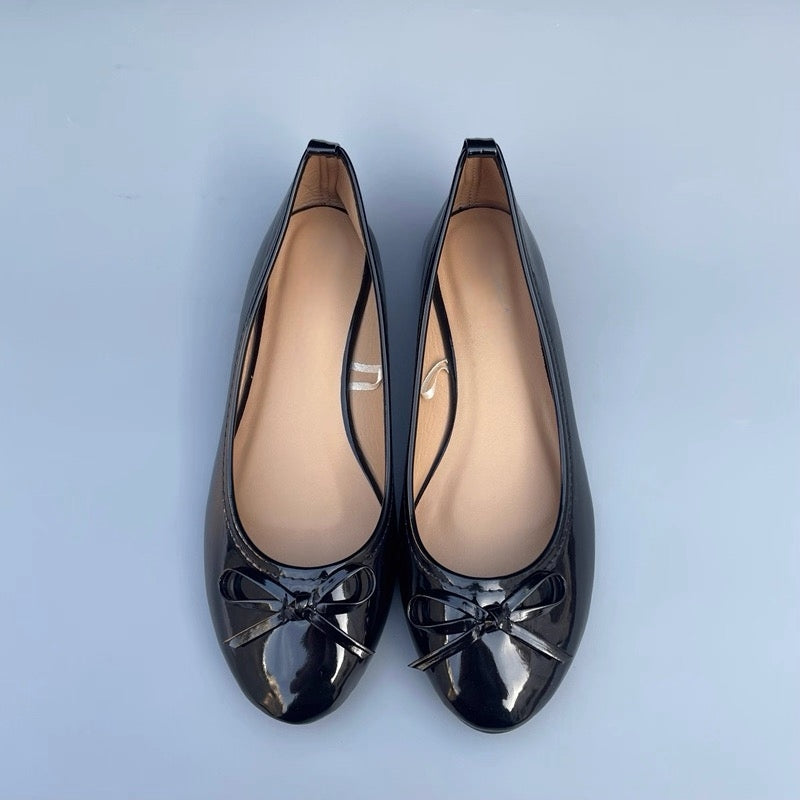 エナメル調 リボン付きバレエシューズ フラットパンプス レディース ・ 痛くない 歩きやすい 通勤 入学式 卒業式-KYS-002