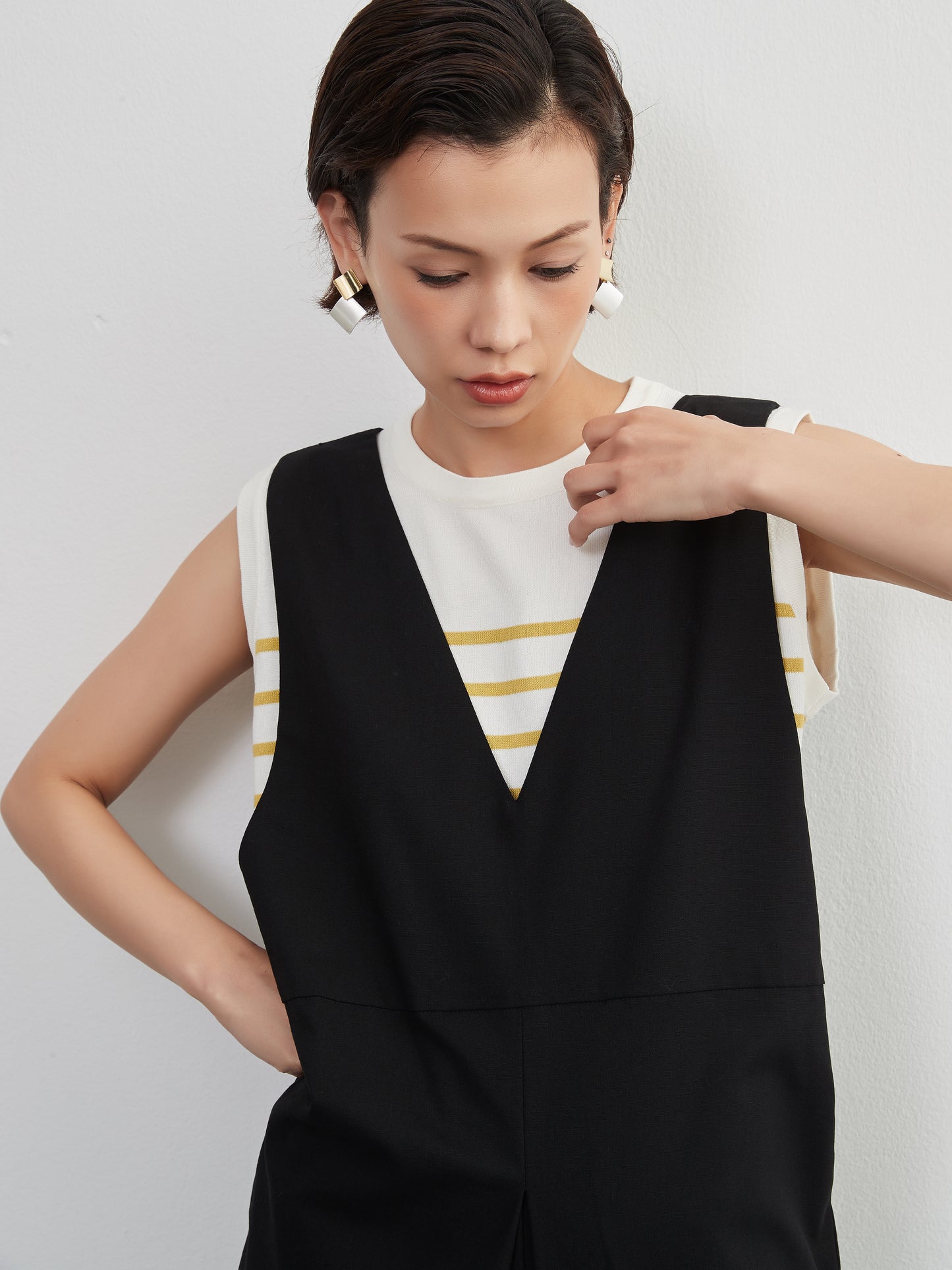 KNSO369-INを変えるだけで年中使えるサロペットパンツ・リネン混・ジャンパーパンツ