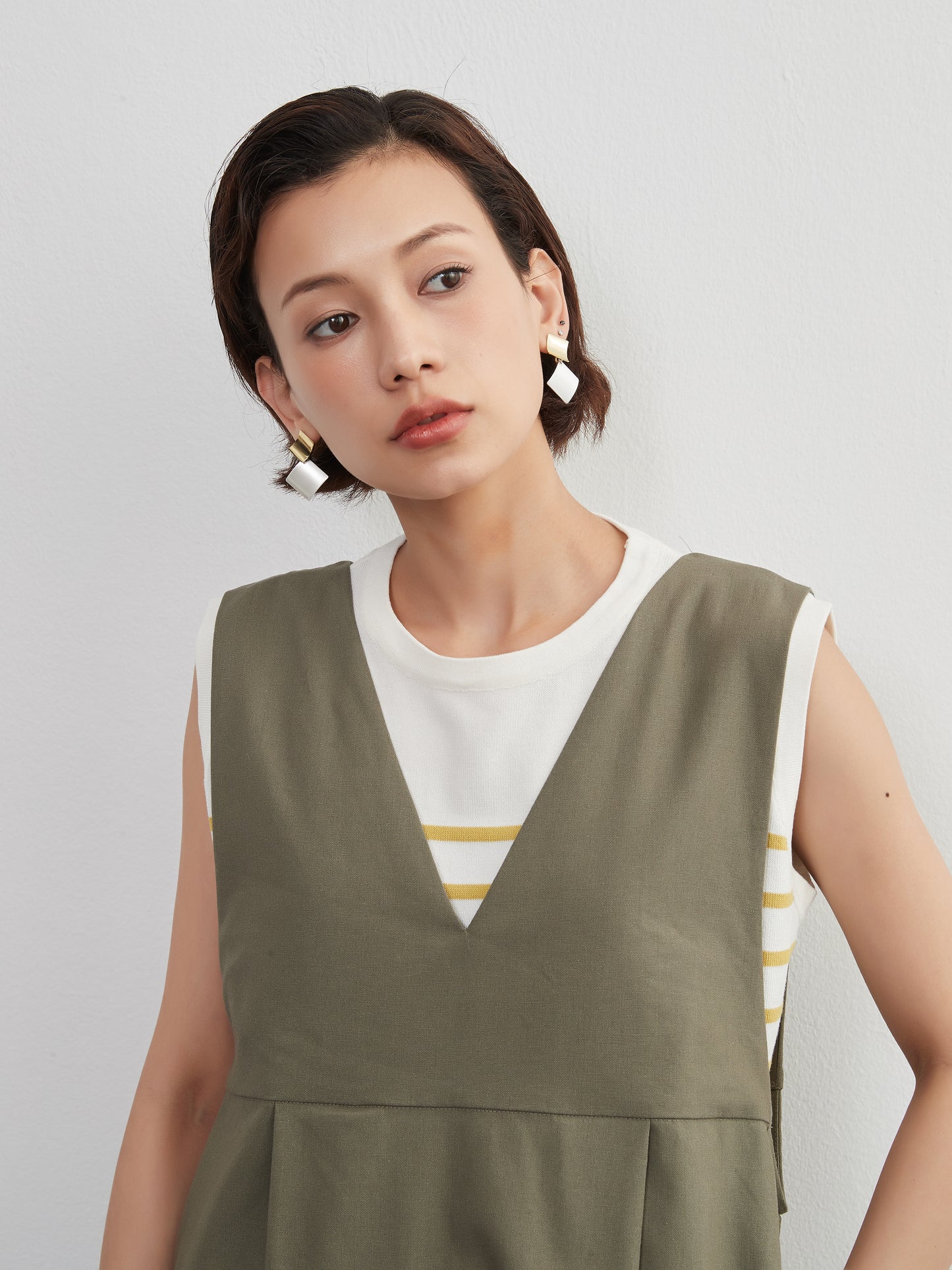 KNSO370-Tシャツにもニットにも合う一年中便利なジャンパースカート・リネン混・ワンピース