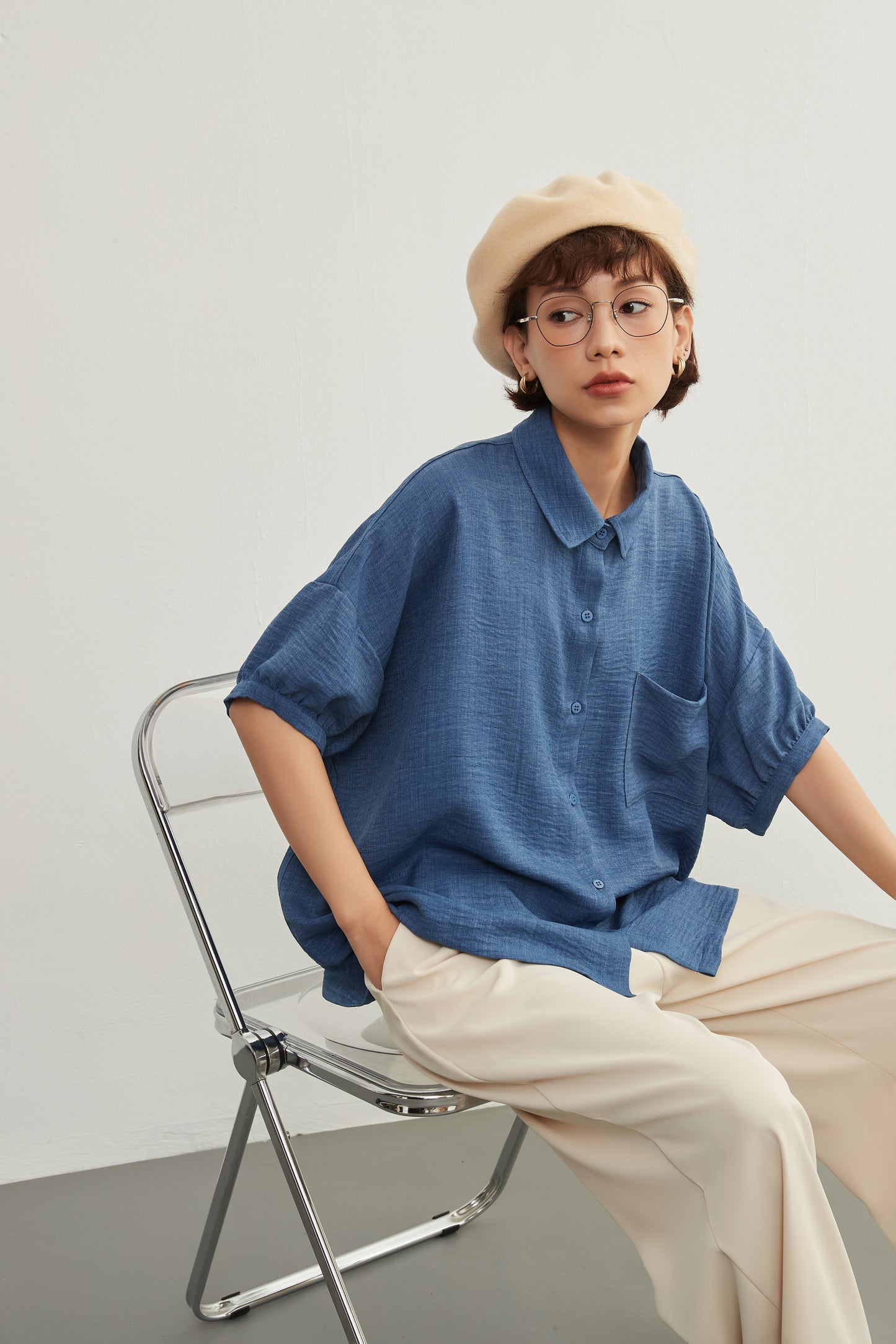 KNXC403-ルーズフィット春夏ブラウス・シワ感素材アイロン不要・ゆるふわポケット・半袖シャツ・定番トップス