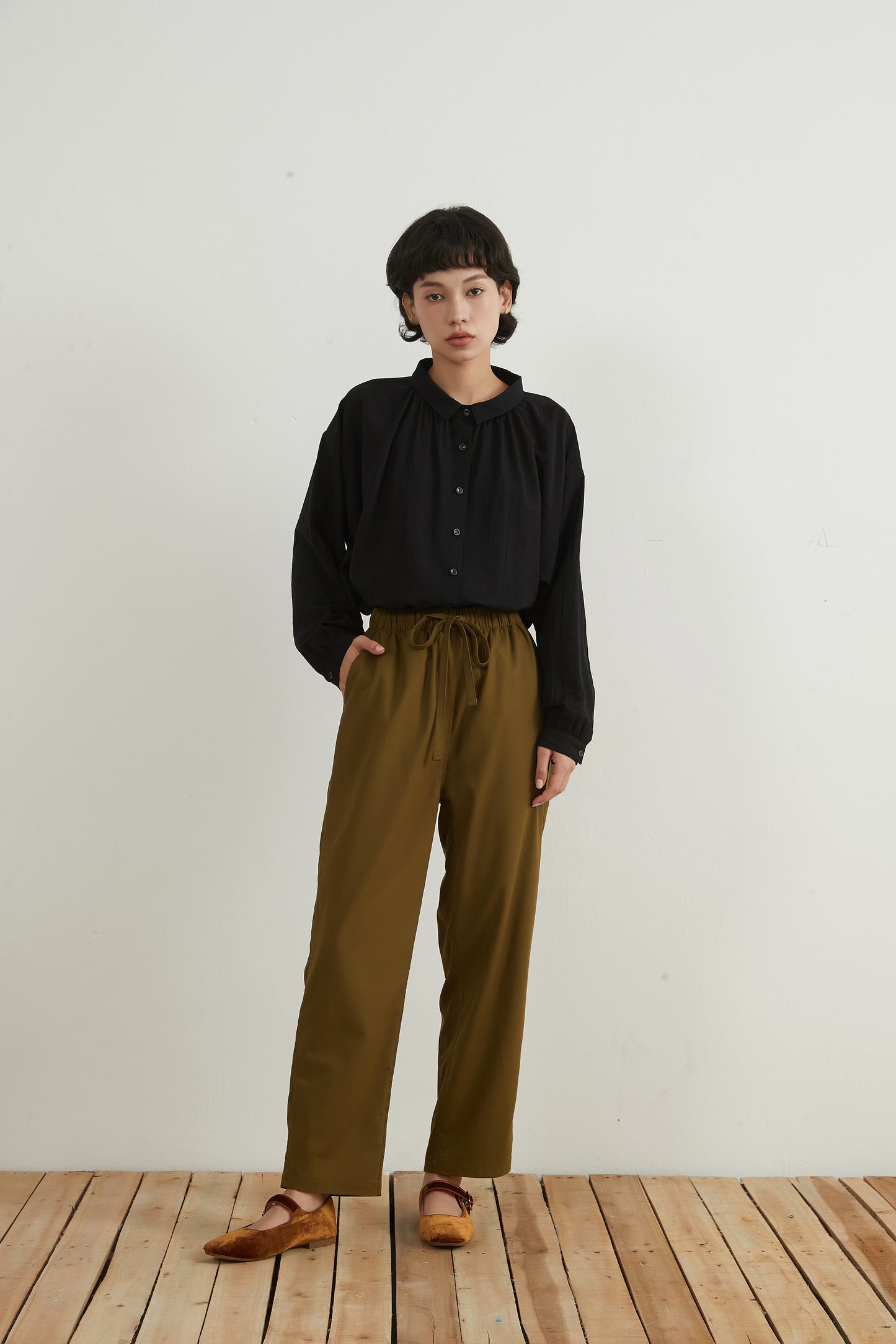 KNNP308・綿麻混リネンミックスリラックス・美脚ストレートパンツ