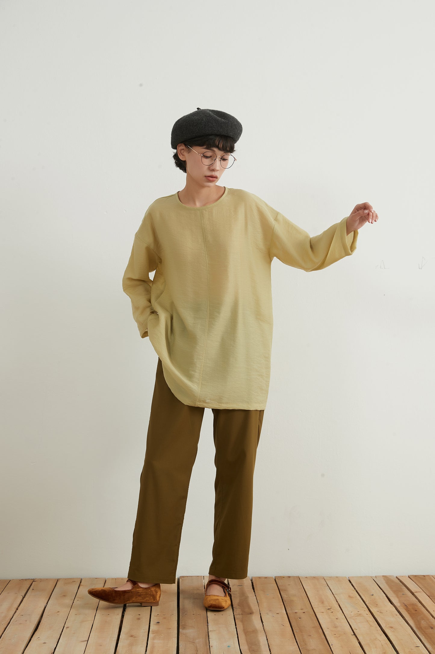 KNNP308・綿麻混リネンミックスリラックス・美脚ストレートパンツ