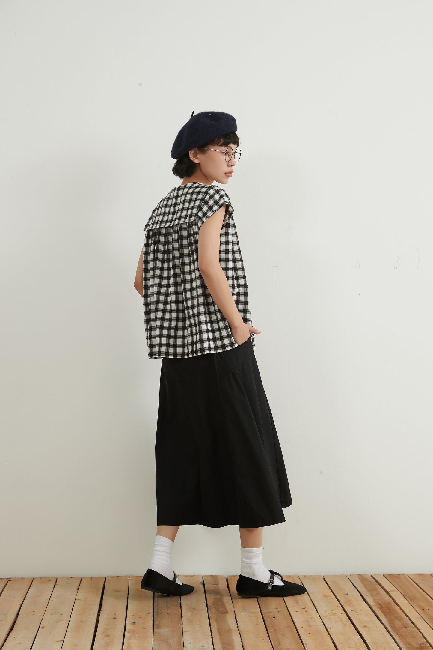 チェックセーラーカラーブラウス・CHECK SAILOR COLLAR BLOUSE ・KNNC309