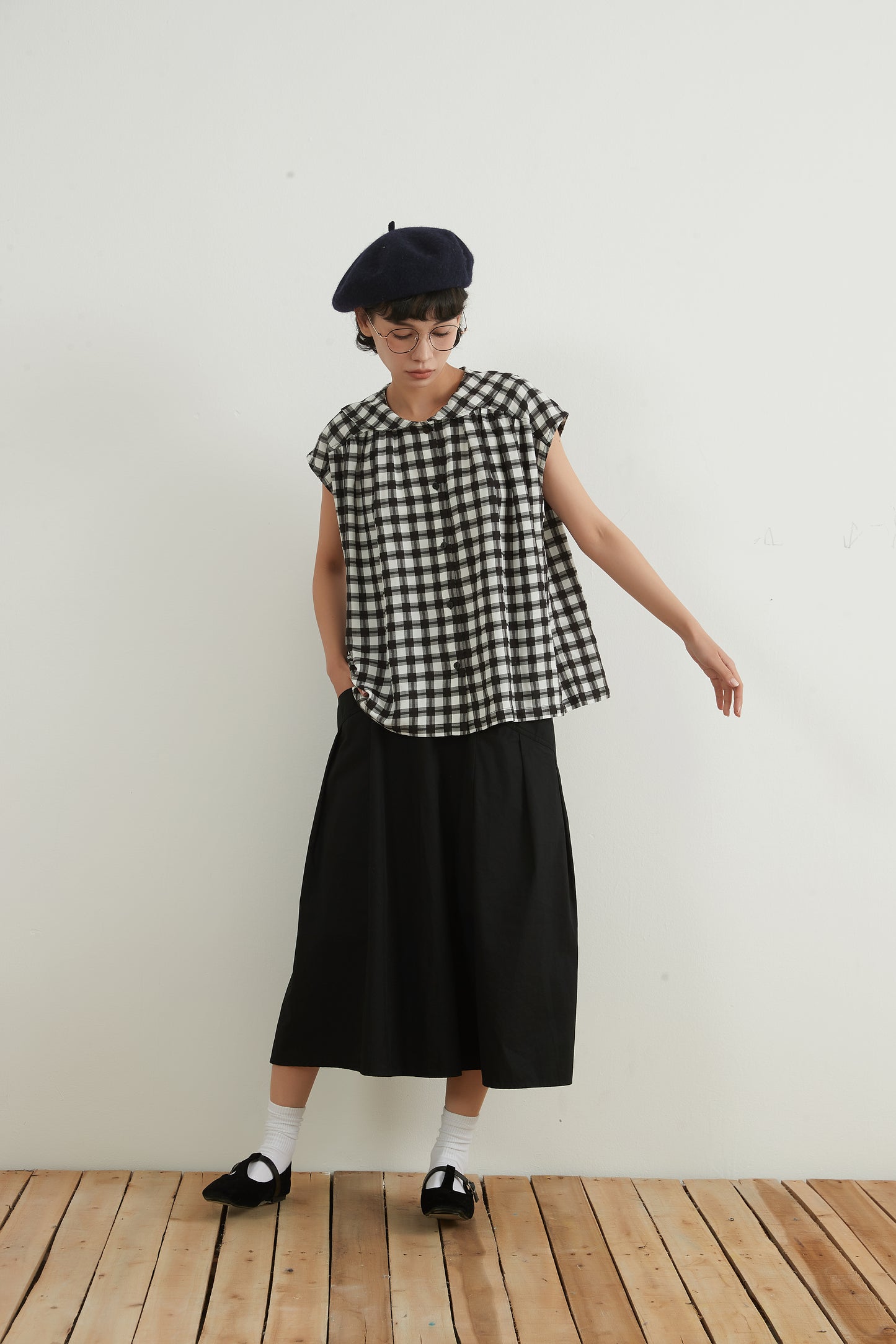 チェックセーラーカラーブラウス・CHECK SAILOR COLLAR BLOUSE ・KNNC309
