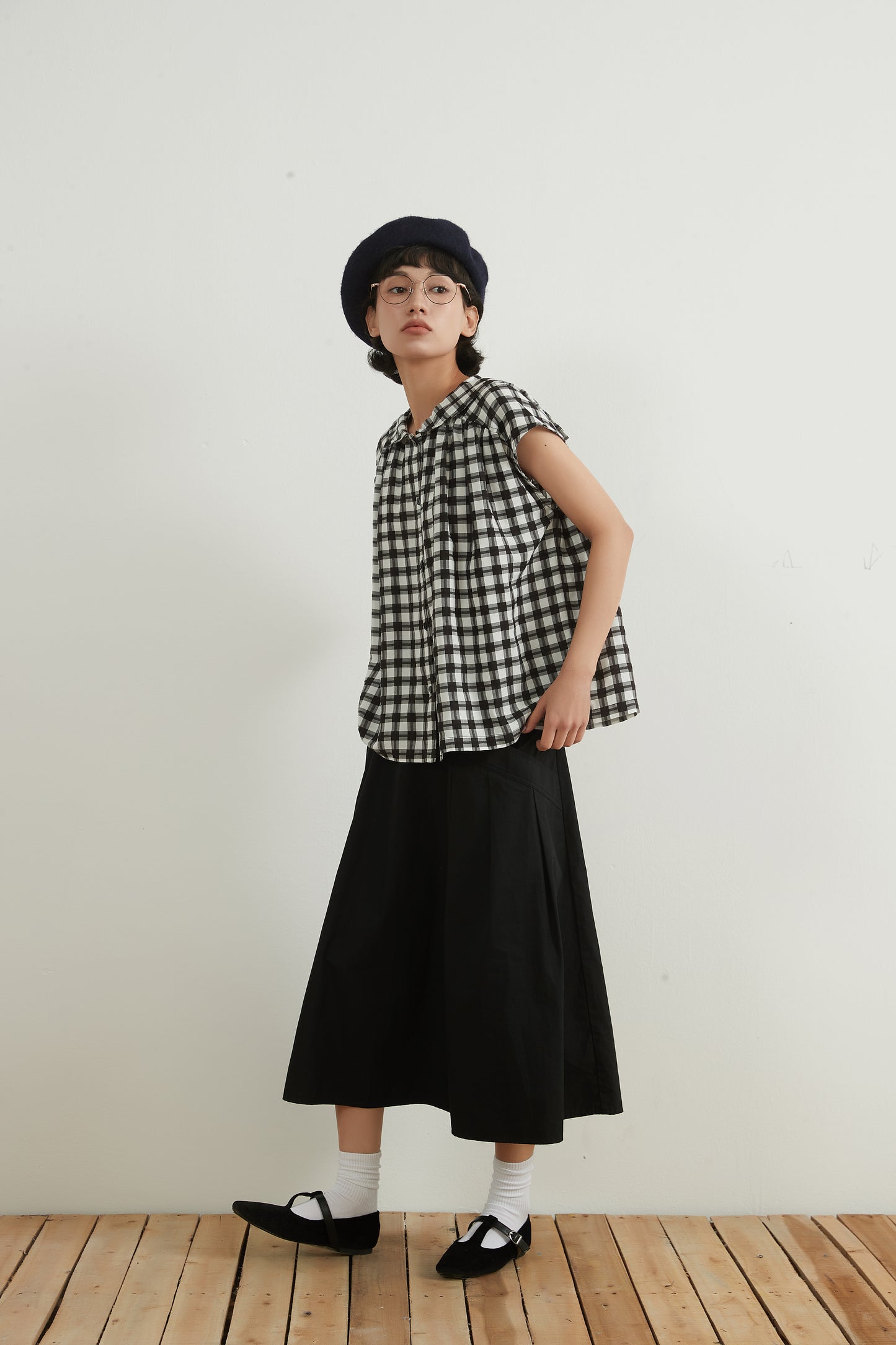 チェックセーラーカラーブラウス・CHECK SAILOR COLLAR BLOUSE ・KNNC309