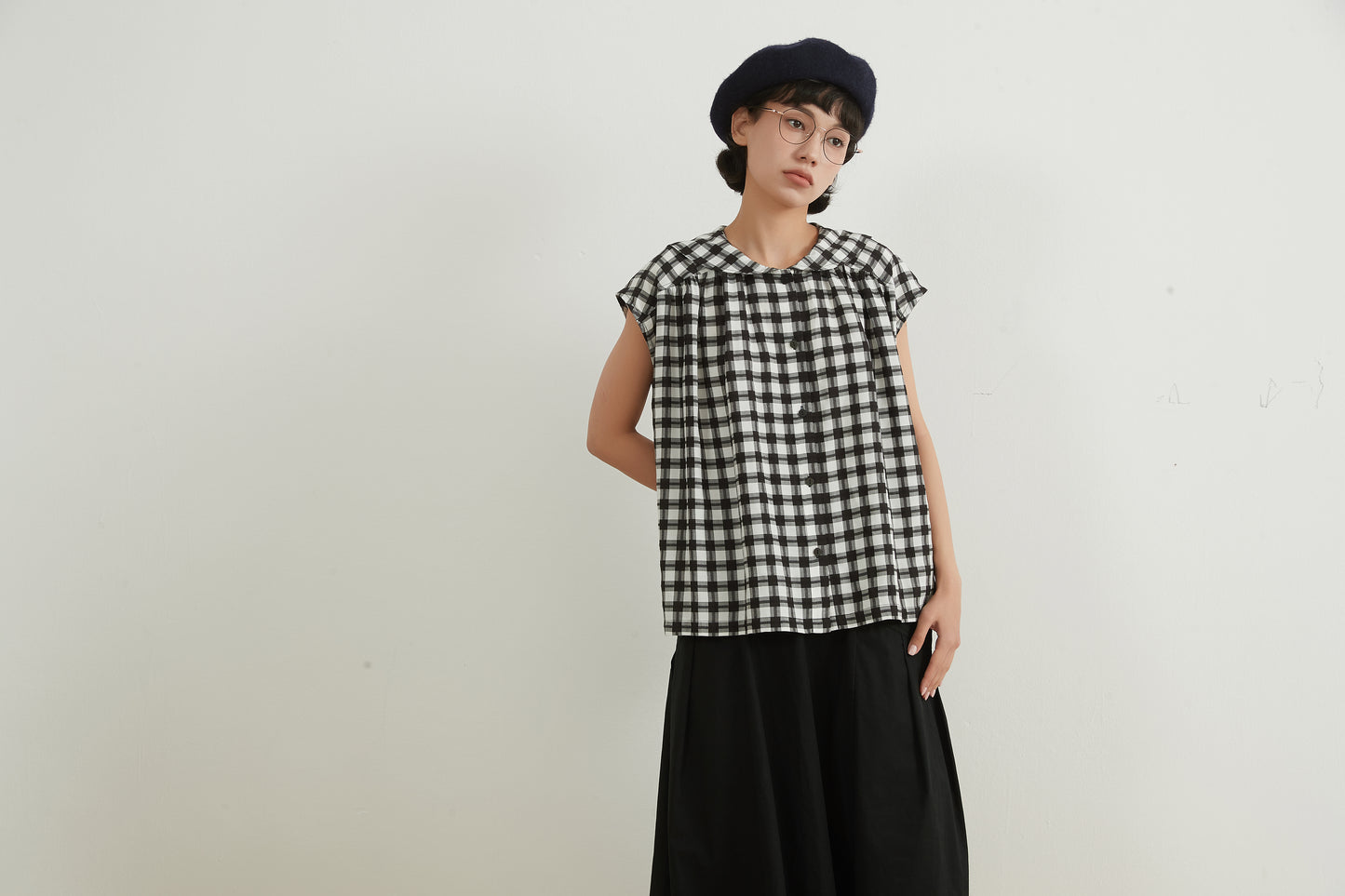 チェックセーラーカラーブラウス・CHECK SAILOR COLLAR BLOUSE ・KNNC309