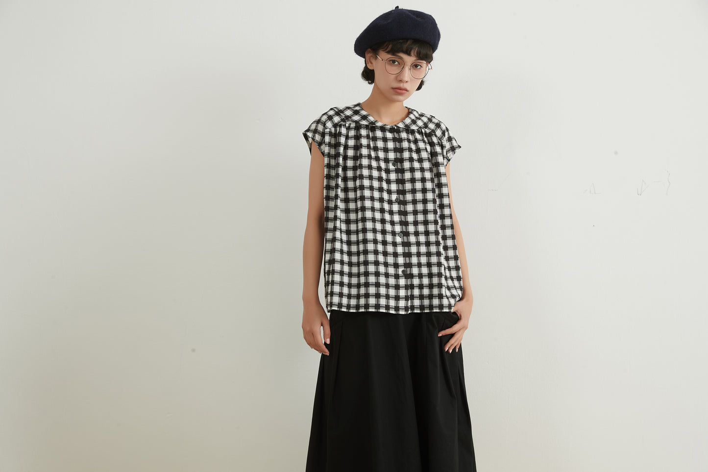 チェックセーラーカラーブラウス・CHECK SAILOR COLLAR BLOUSE ・KNNC309