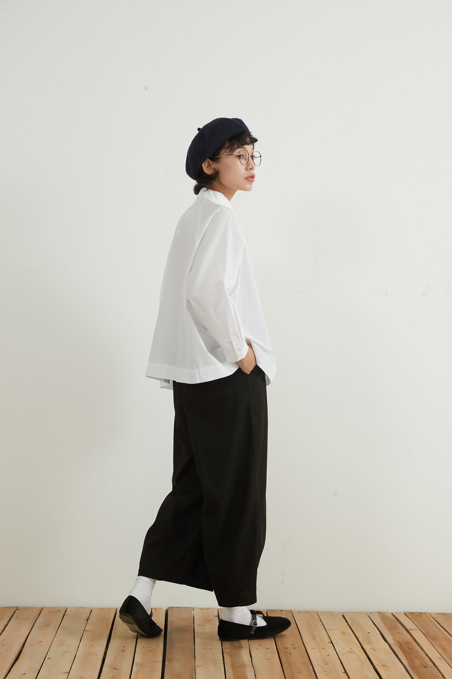 KNNP307・綿麻混ウェストゴムタックワイドパンツ・コクーンシルエットパンツ
