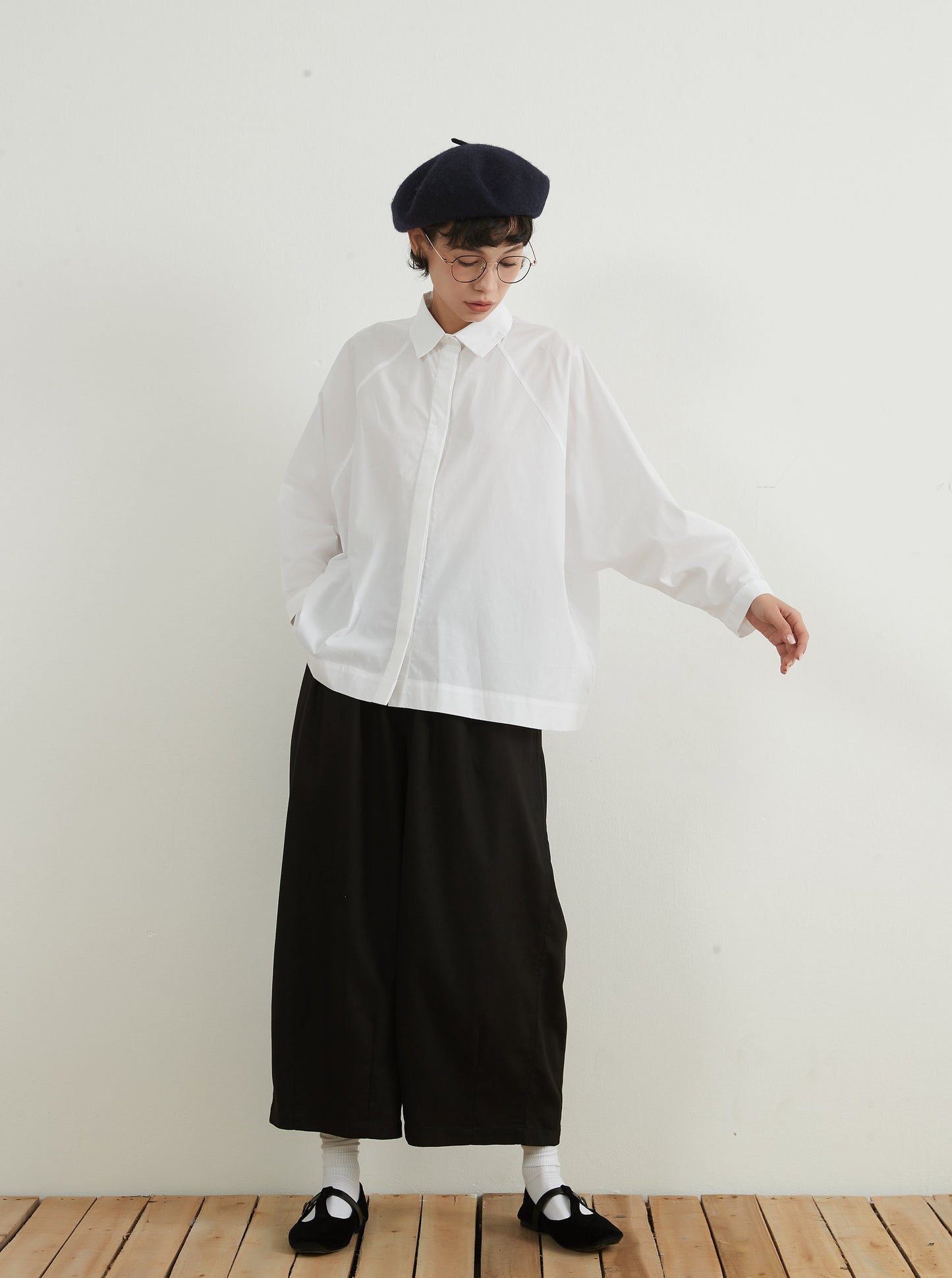 KNNP307・綿麻混ウェストゴムタックワイドパンツ・コクーンシルエットパンツ