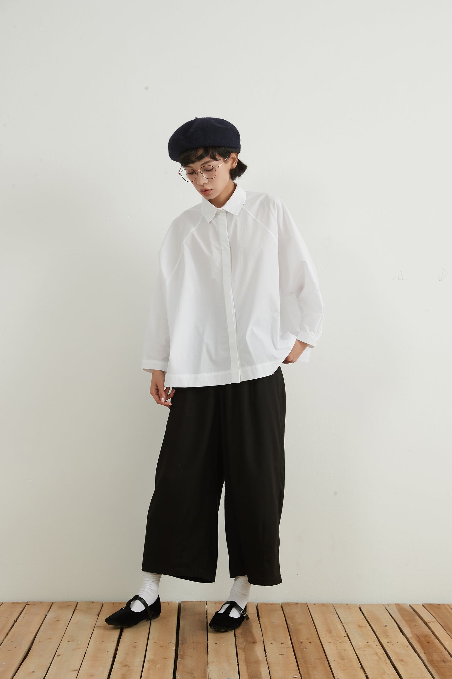 KNNP307・綿麻混ウェストゴムタックワイドパンツ・コクーンシルエットパンツ