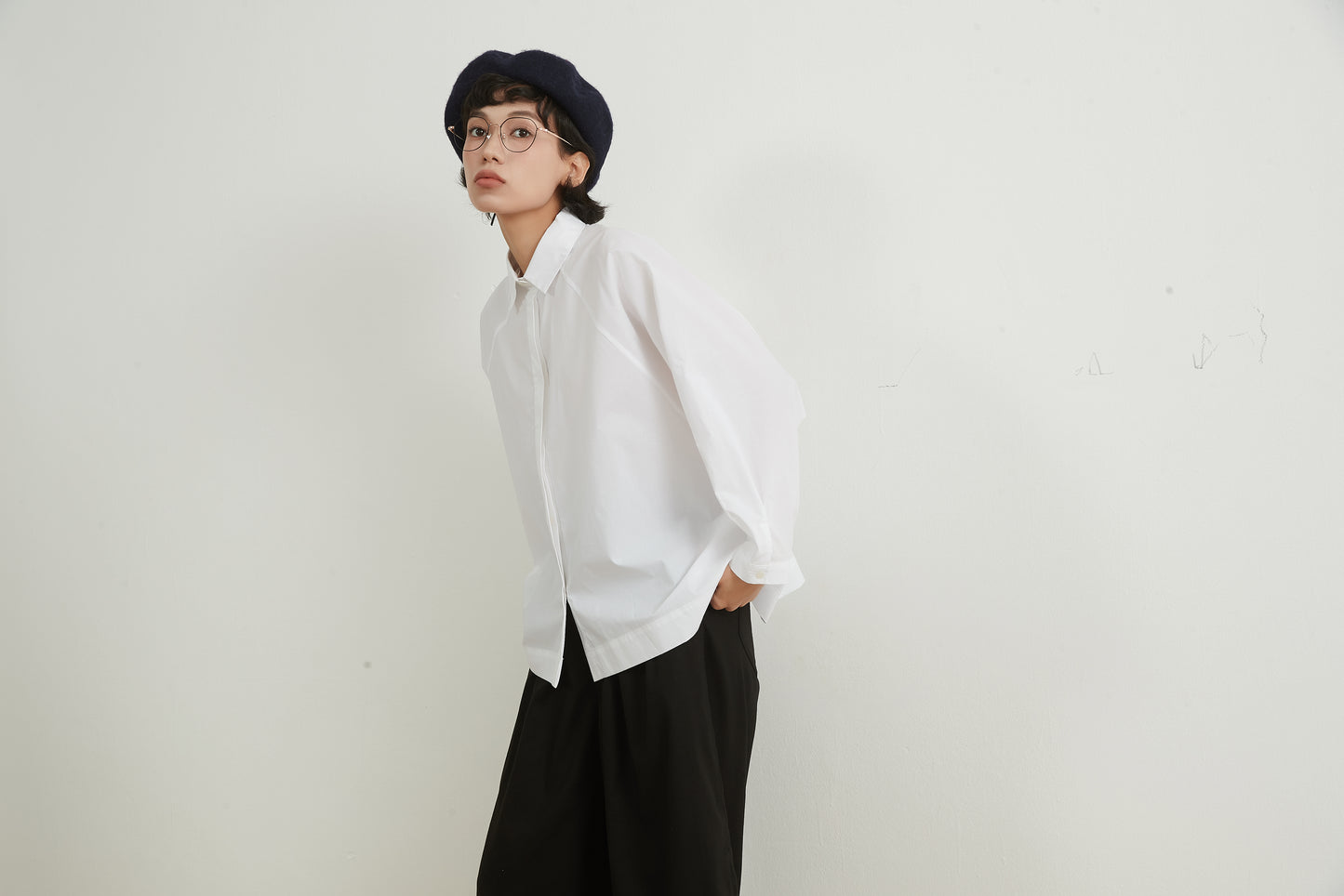 KNNC305・綿100ワイドスリーブ長袖ルーズフィットBOXYシャツ