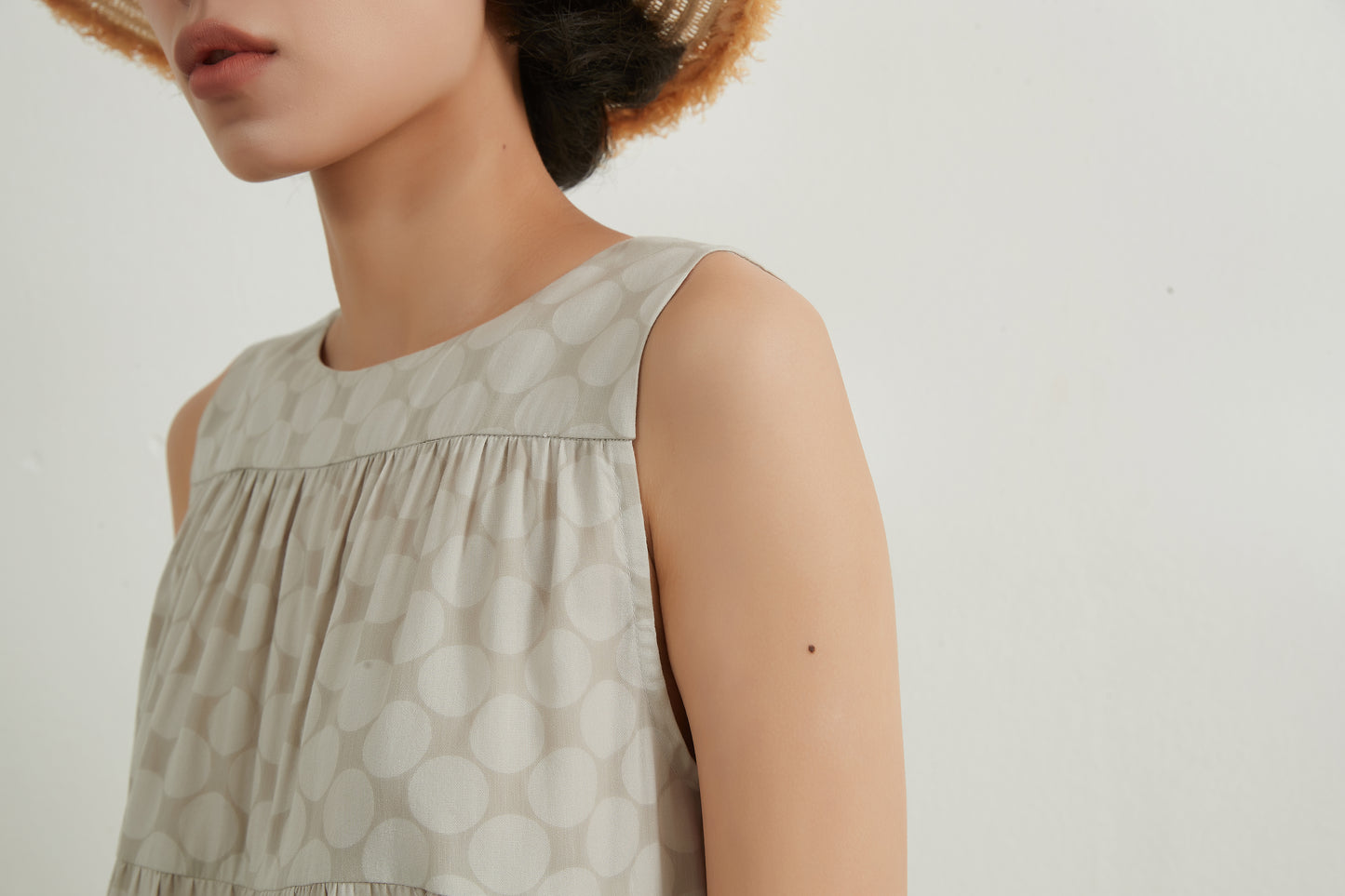 SHADOW DOTS COTTON TIERED TOP シャドー水玉ドットコットンスリーブレスティアードトップ