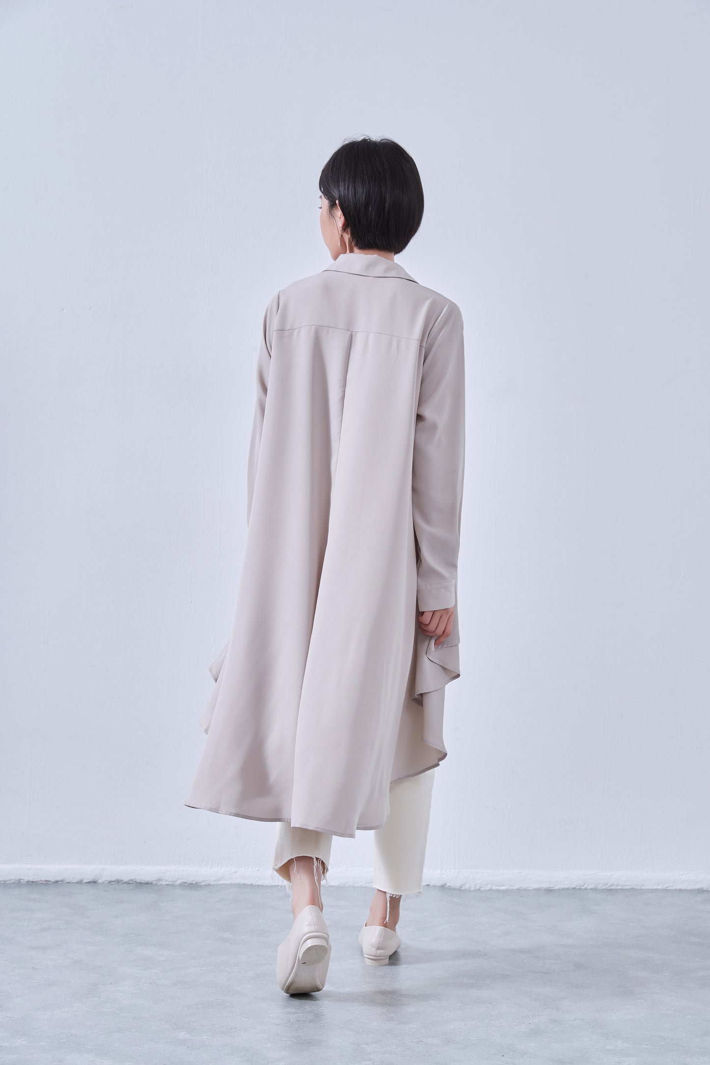 KNNT367-Long back flare blouse, long sleeve shirt, blair back, tunic