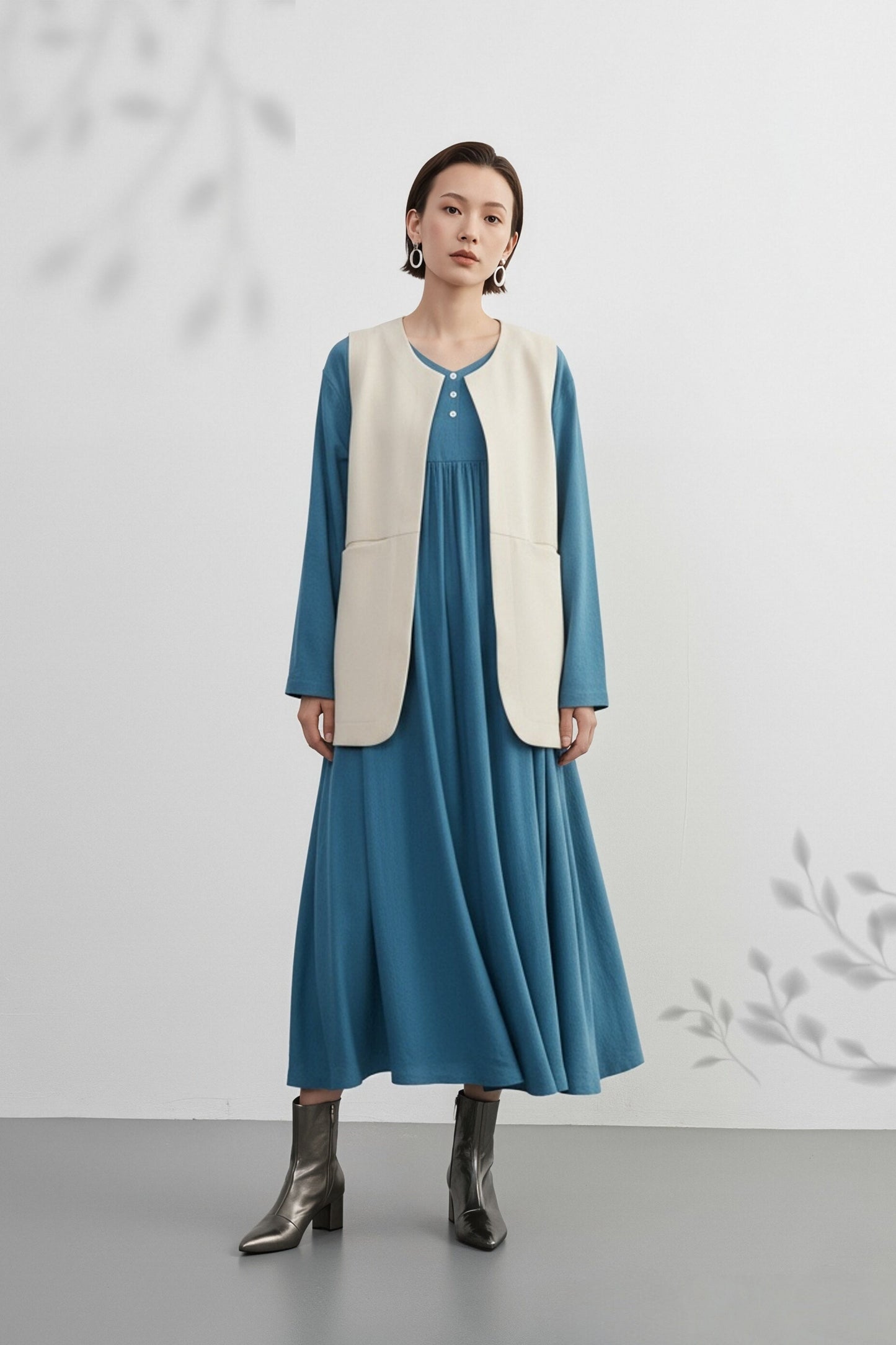 KNXO405-足さばきが良い・リネンMIX長袖ワンピース・飾りボタンギャザーロング丈
