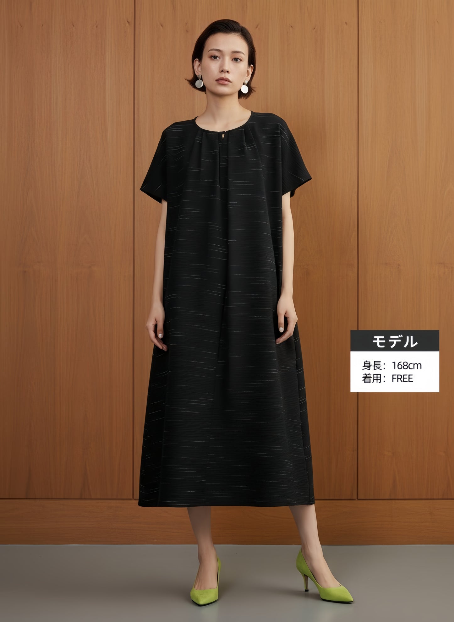 KNXO404-半袖タックワンピース・ゆとりシルエット・前開きライン入り素材ワンピ