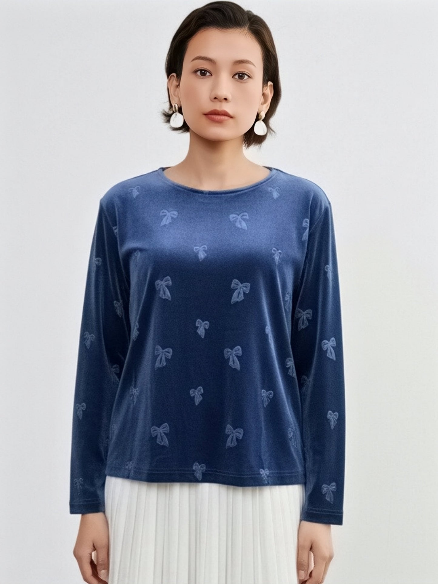 KNR666・ベロアリボン柄立体プリント長袖Tシャツ・エレガントな艶感トロミタッチストレッチ性素材