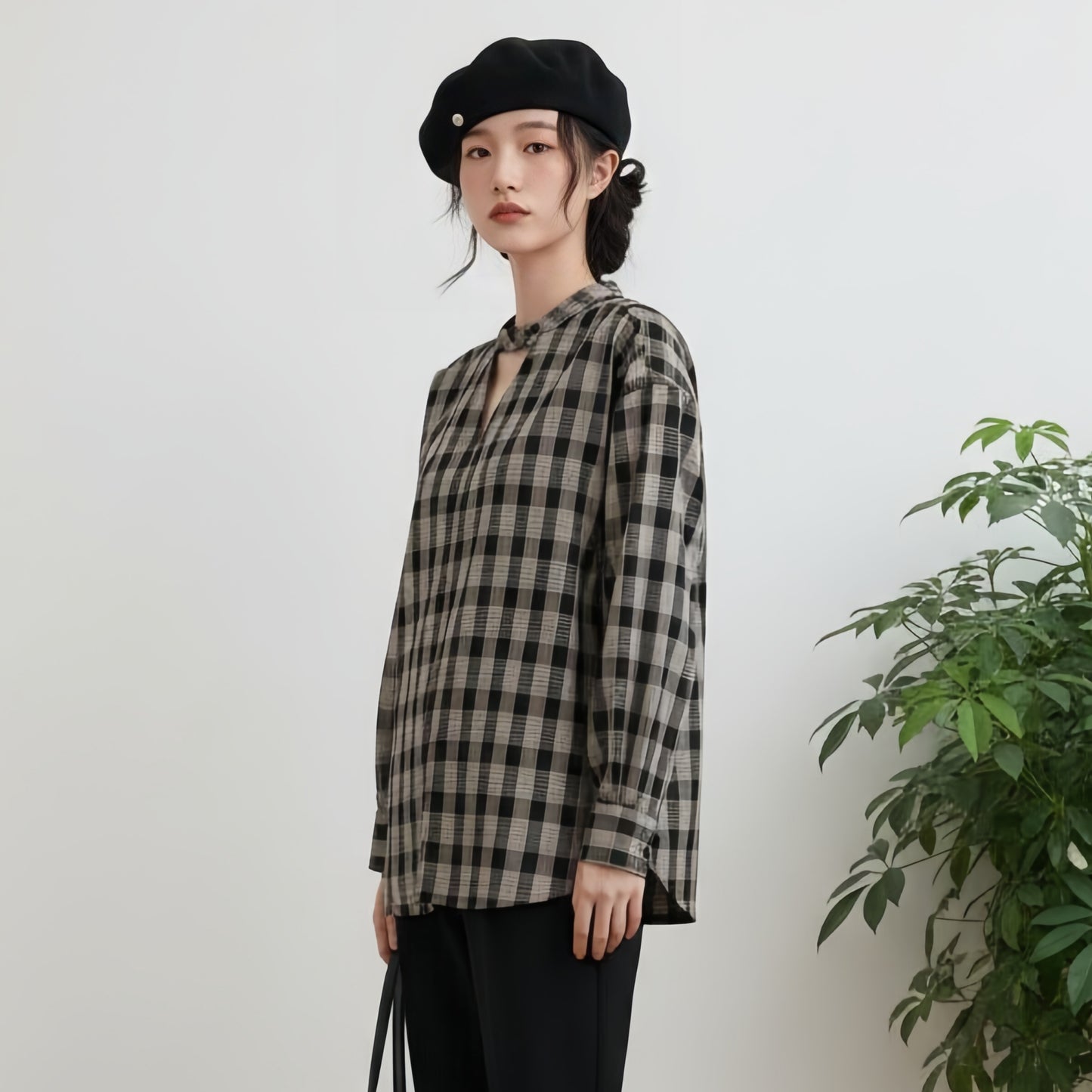 KNST344-BLACK Choker neck center slit check long sleeve blouse