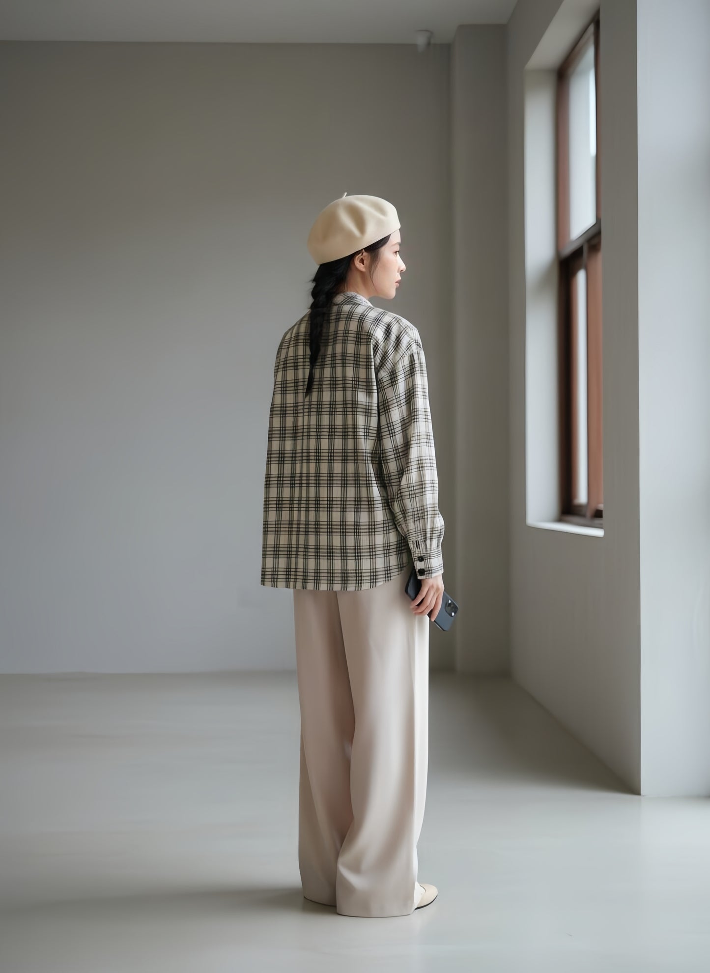 KNST344-BLACK Choker neck center slit check long sleeve blouse