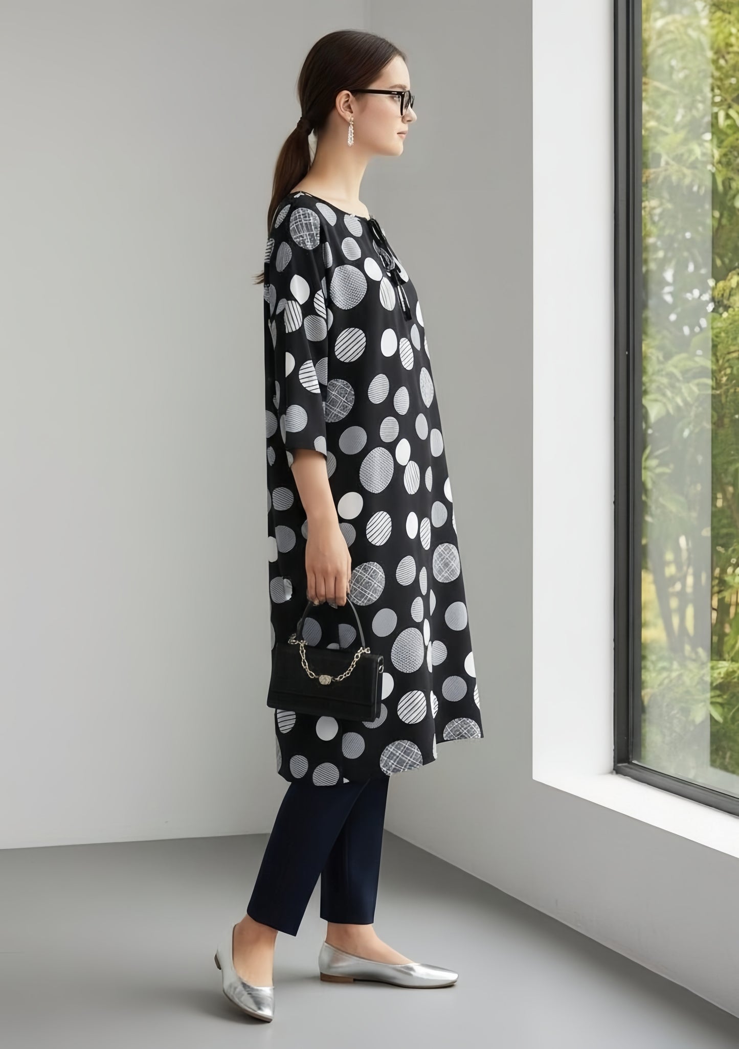 KNGT634・レーヨンドット柄ルーズフィット5分袖チュニック