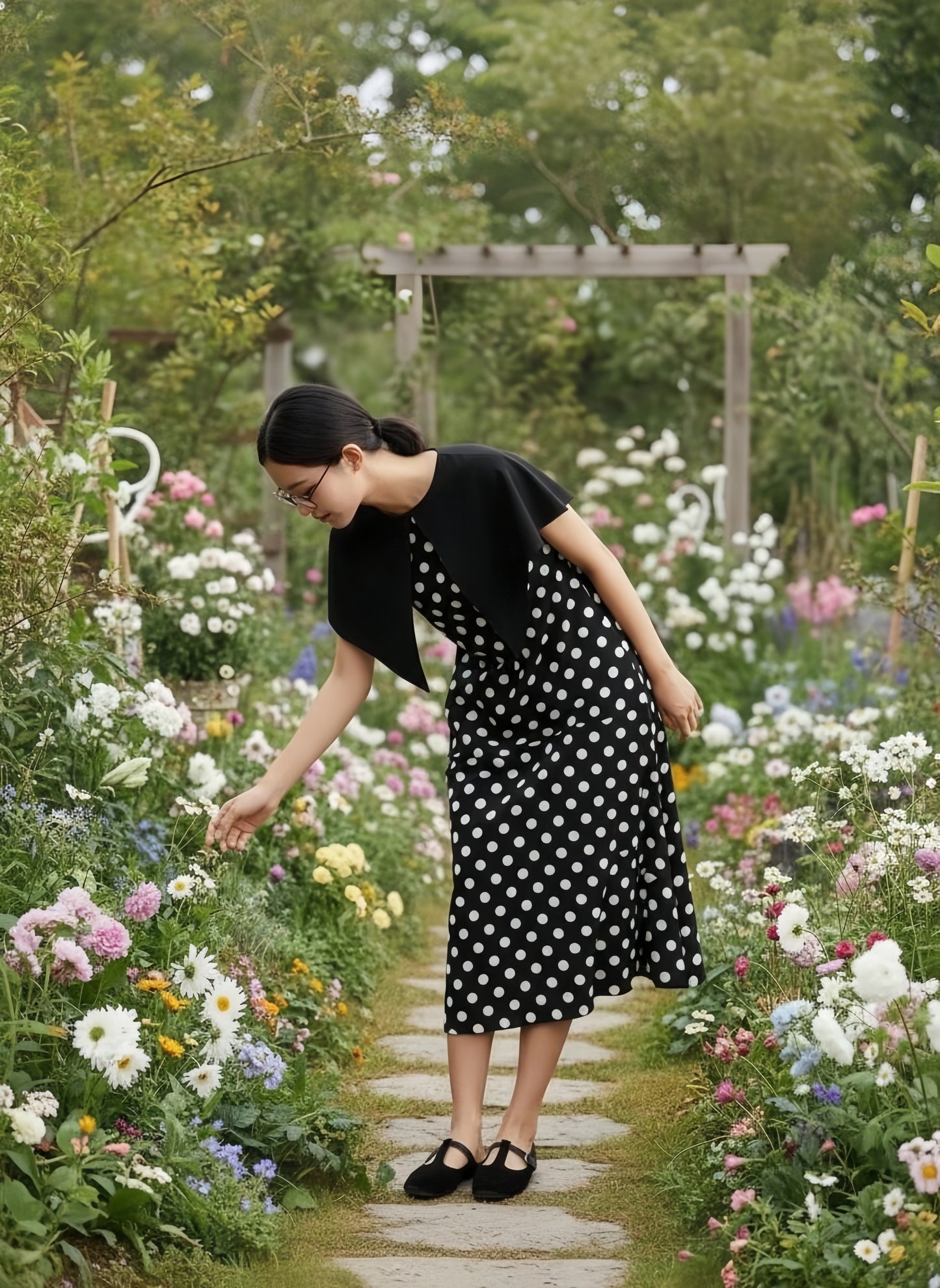 KNGT639・DOTドット柄ケープ風衿ノースリーブAラインワンピース・ポケット付き