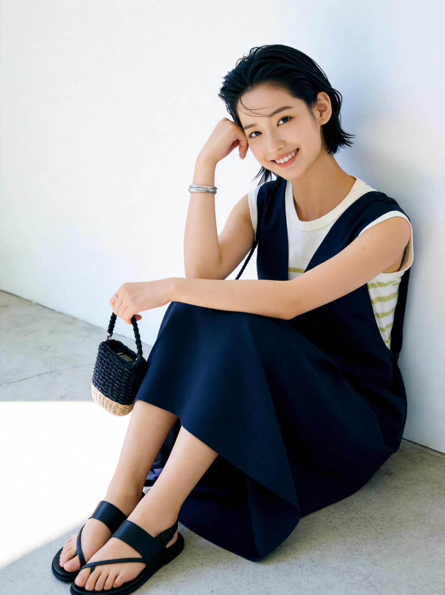 KNSO370 - A jumper skirt that can be worn with a T-shirt or knitwear, perfect all year round. Linen blend dress.