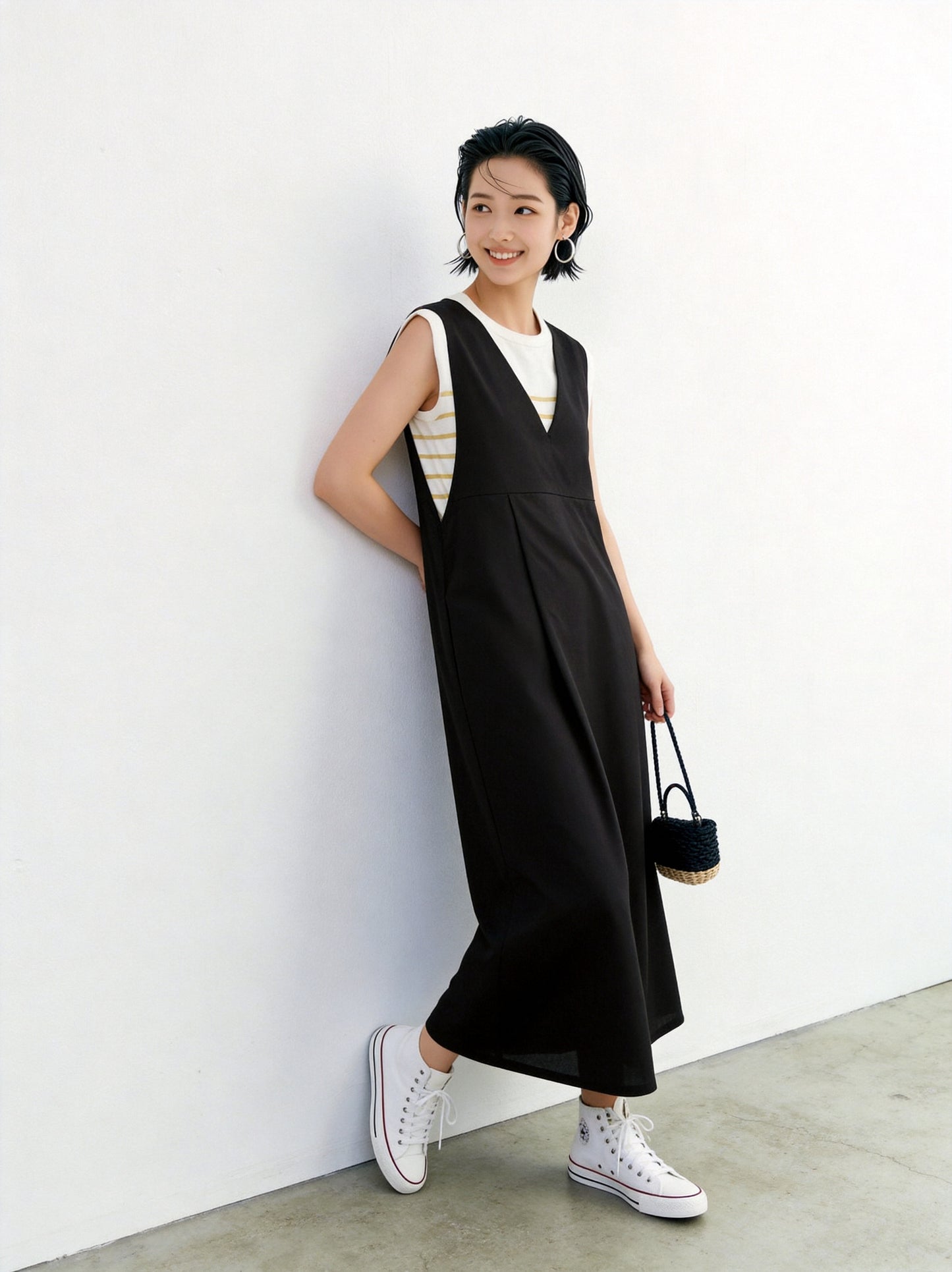 KNSO370 - A jumper skirt that can be worn with a T-shirt or knitwear, perfect all year round. Linen blend dress.