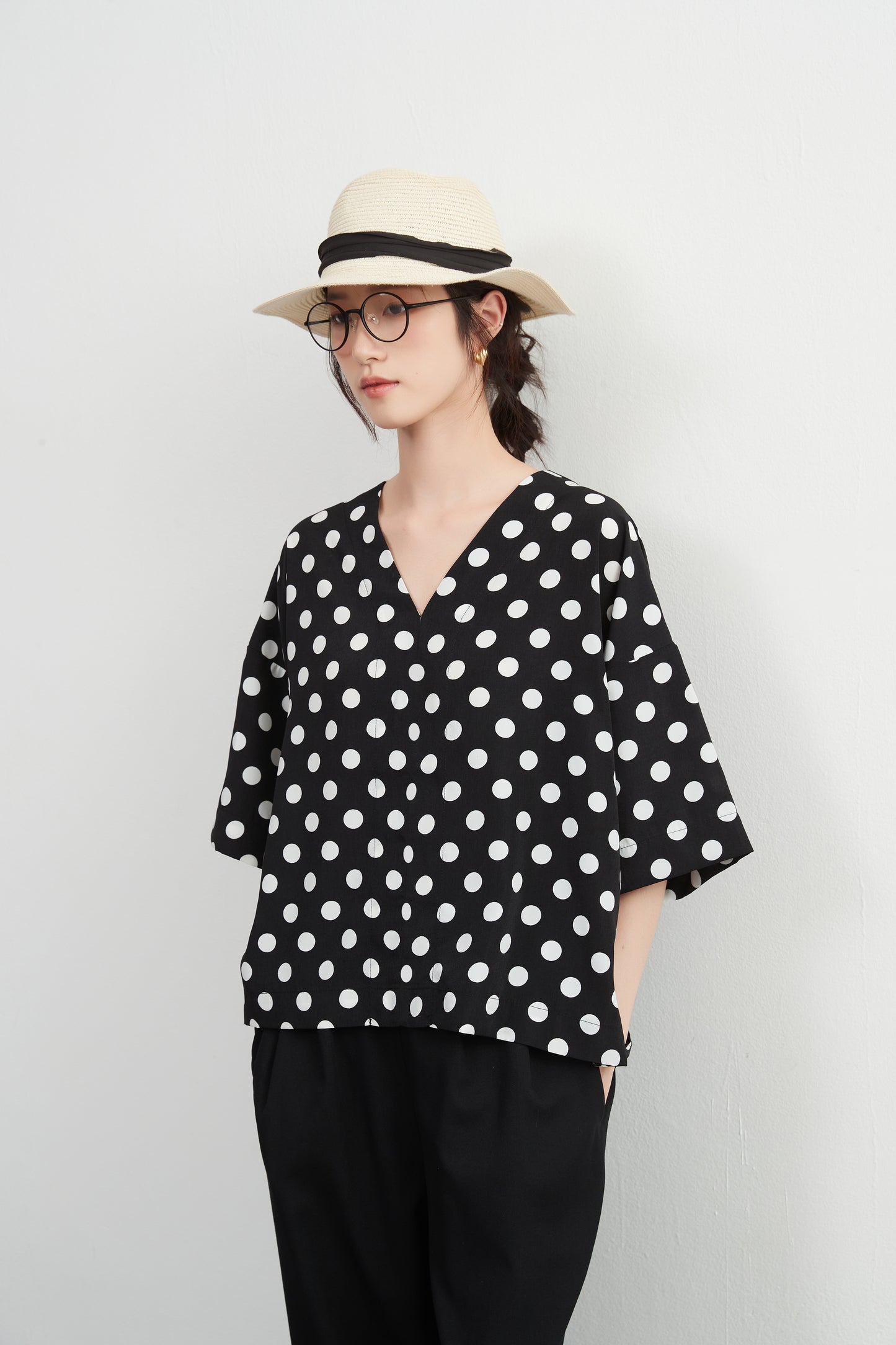 KNXT407-New color arrival・Short sleeve V-neck center seam topCLEAN Style・Simple pullover