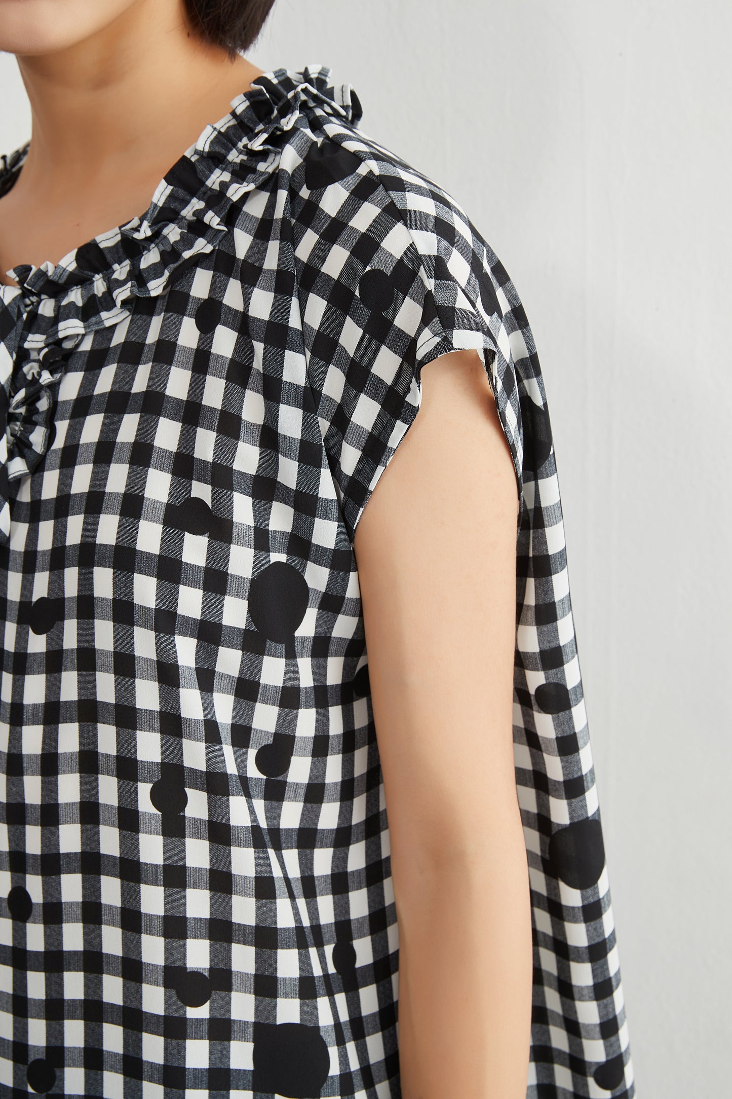 KNGT637・チェック水玉プリントフリル衿のとろみデシンチュニック丈ノースリーブワンピース