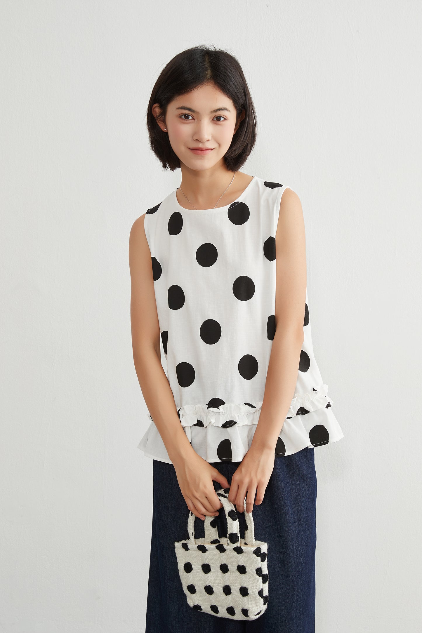 KNGT636・麻混裾フリルBIGドット柄ノースリーブTOP
