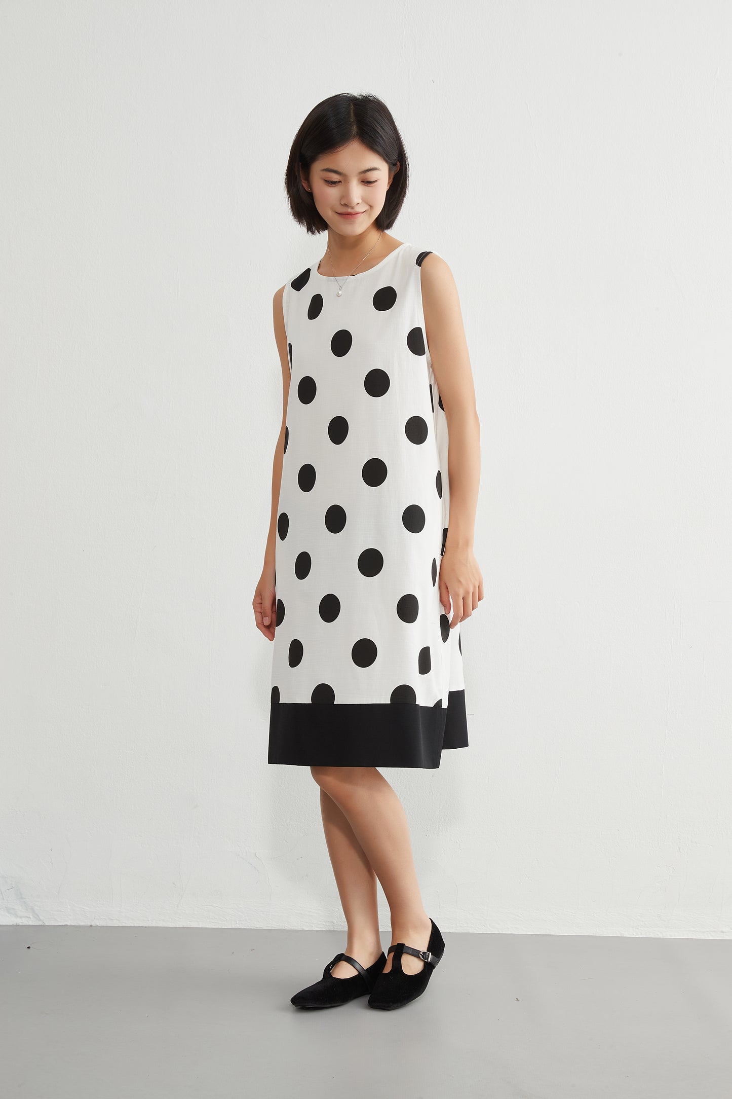 KNGT635・麻混BIGドット柄ノースリーブ裾切替ワンピース