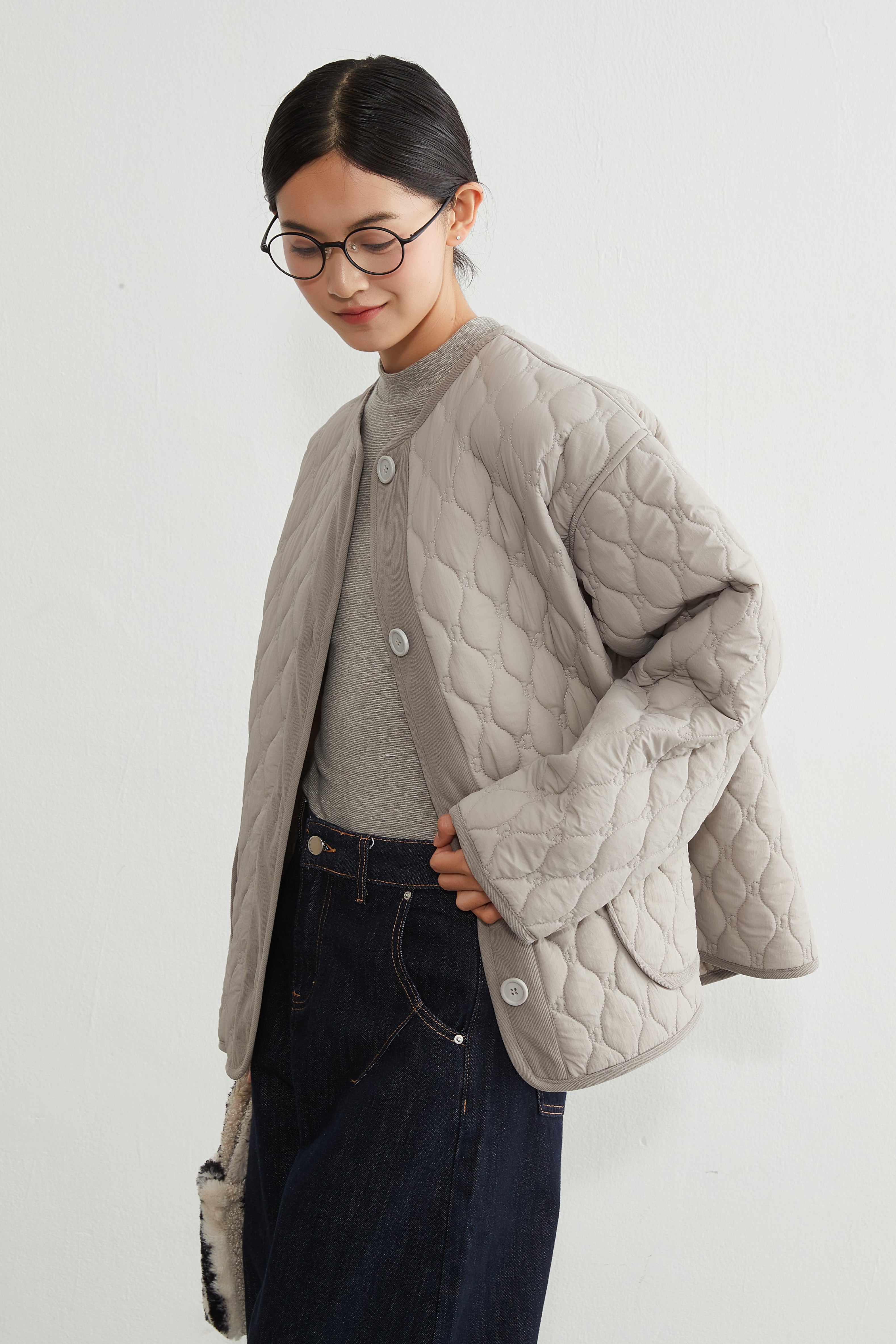 ⭐️新品✨QUEENIEKEランニング ジャケット 親指穴付き カーキ L 長袖 ⭐️新品✨QUEENIEKEランニング ジャケット 親指穴付き カーキ L 長袖