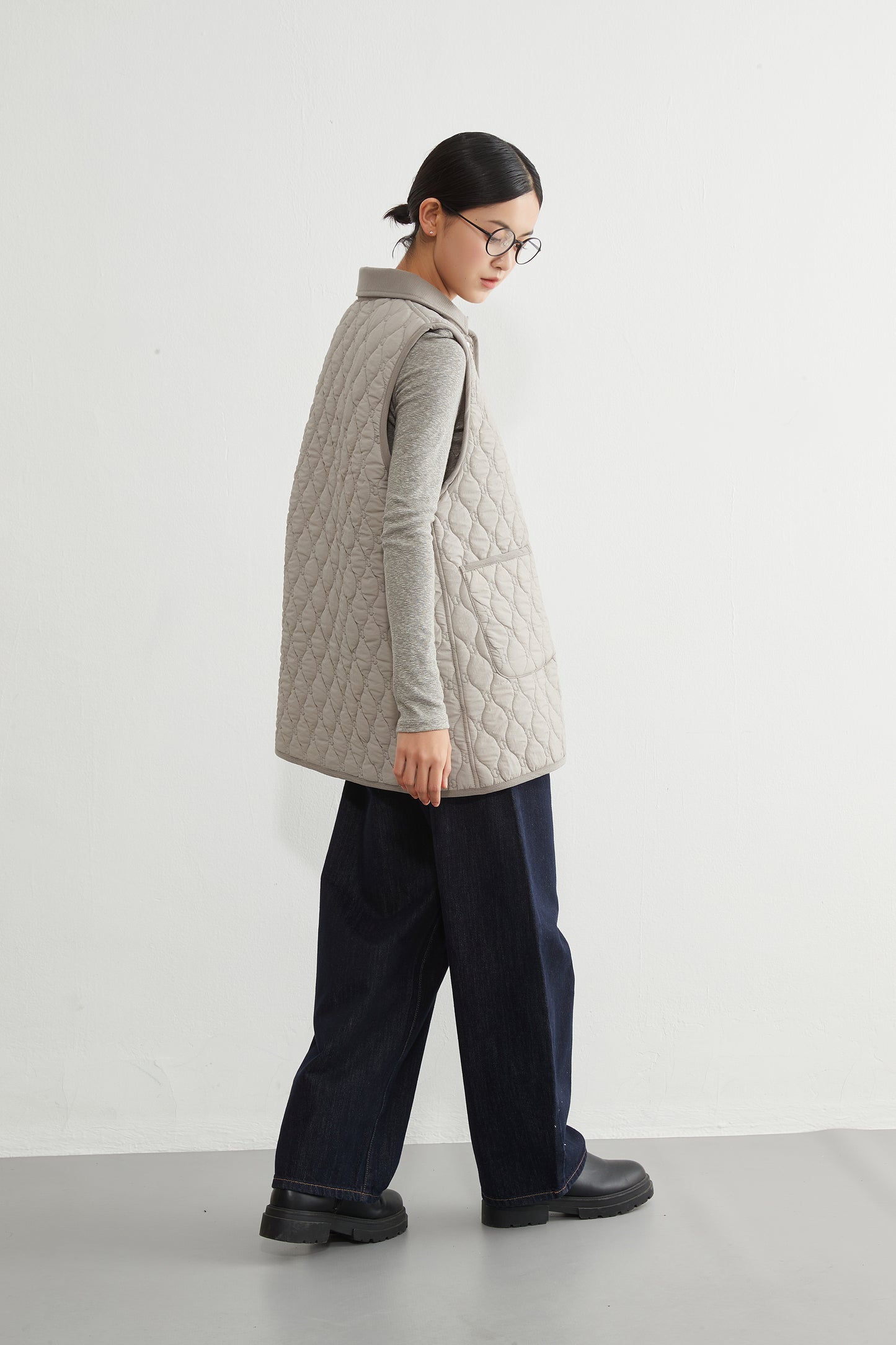 KNR650・ミニキノコ柄両面キルティング・衿付き中綿ロングベスト